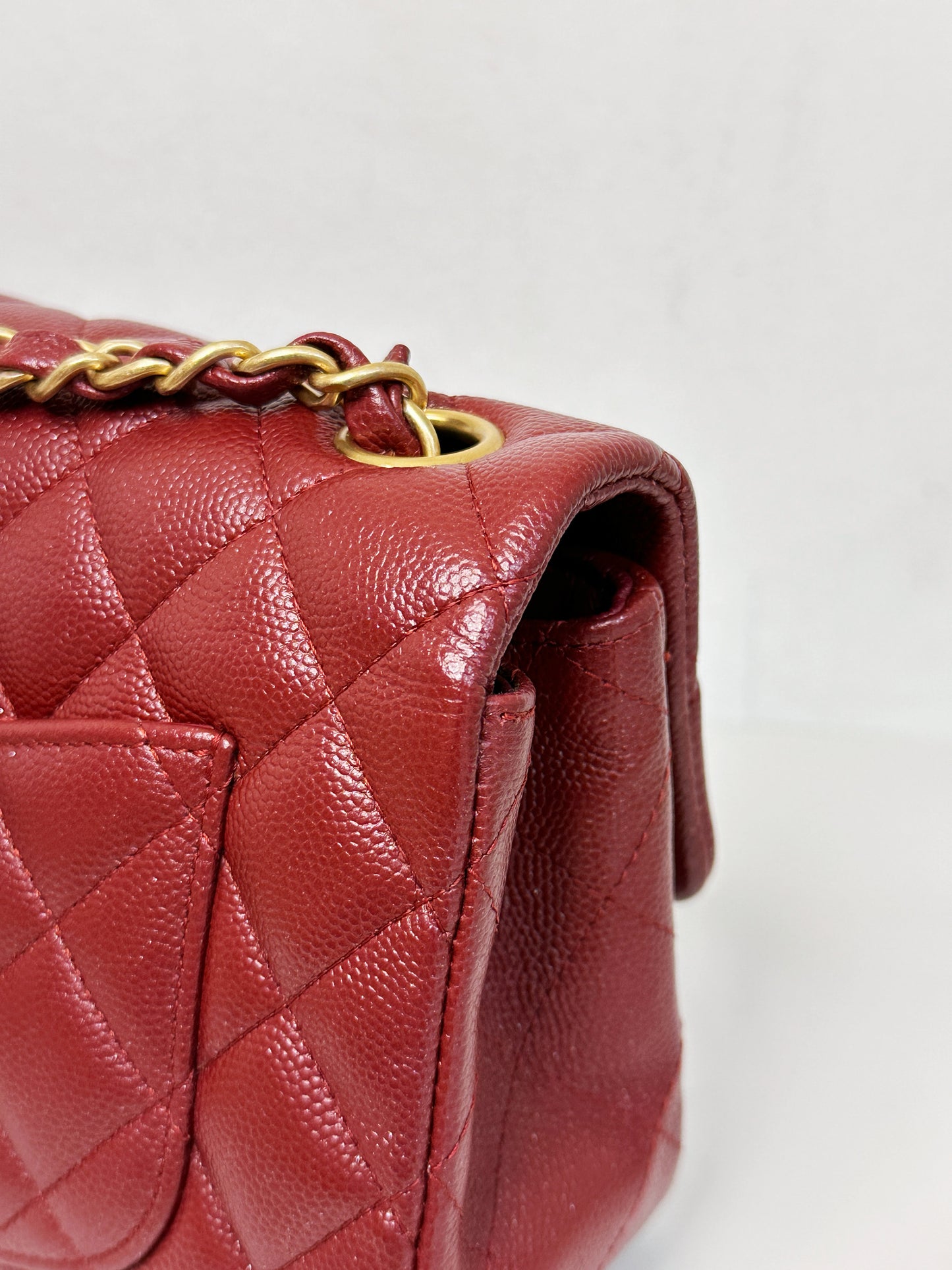 Chanel 18C Timeless Classic Caviar Mini Rectangular Flap Iridescent Maroon 2515 holo card