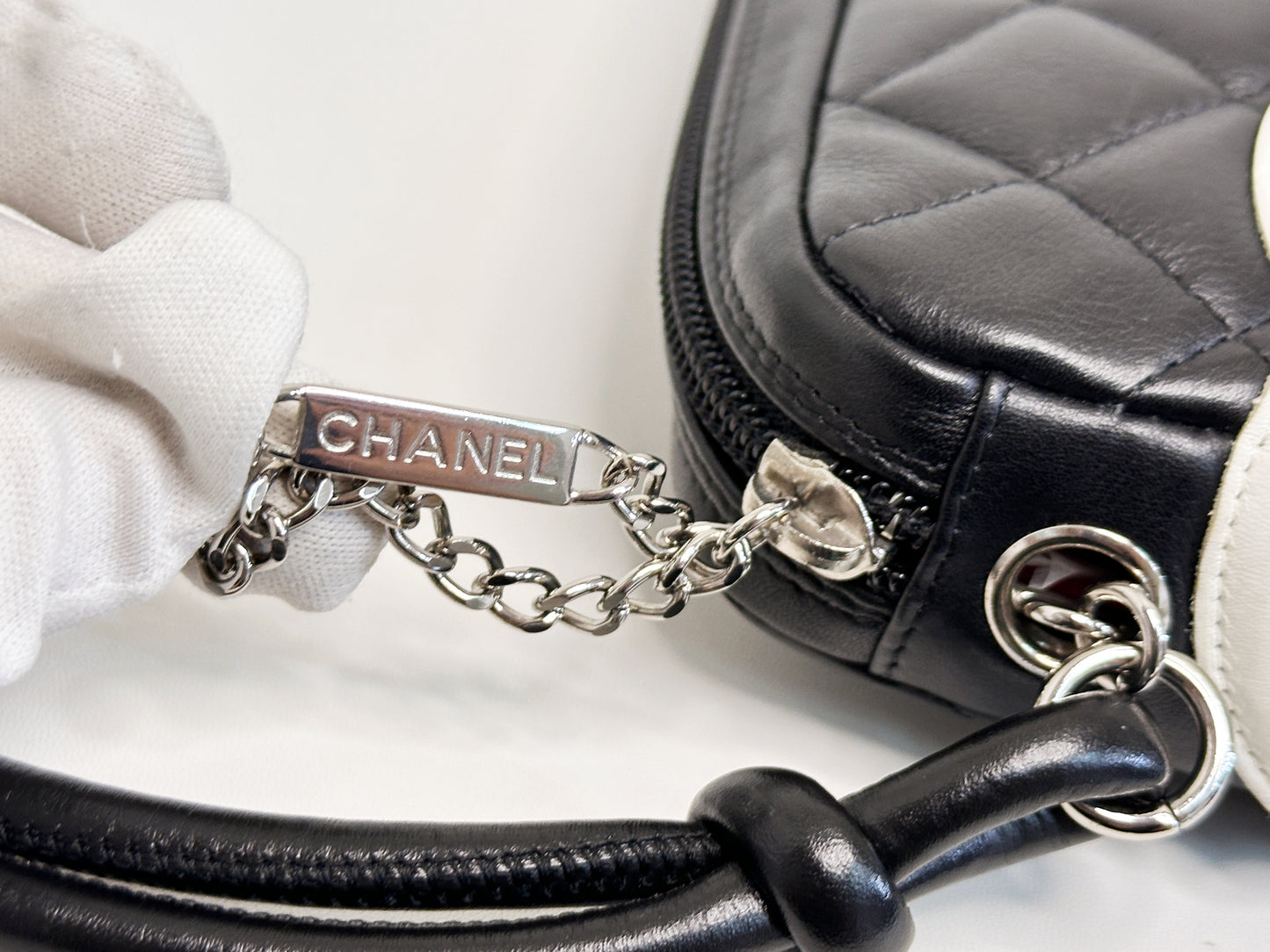 Chanel Calfskin Quilted Cambon Pochette Black White 92 holo card