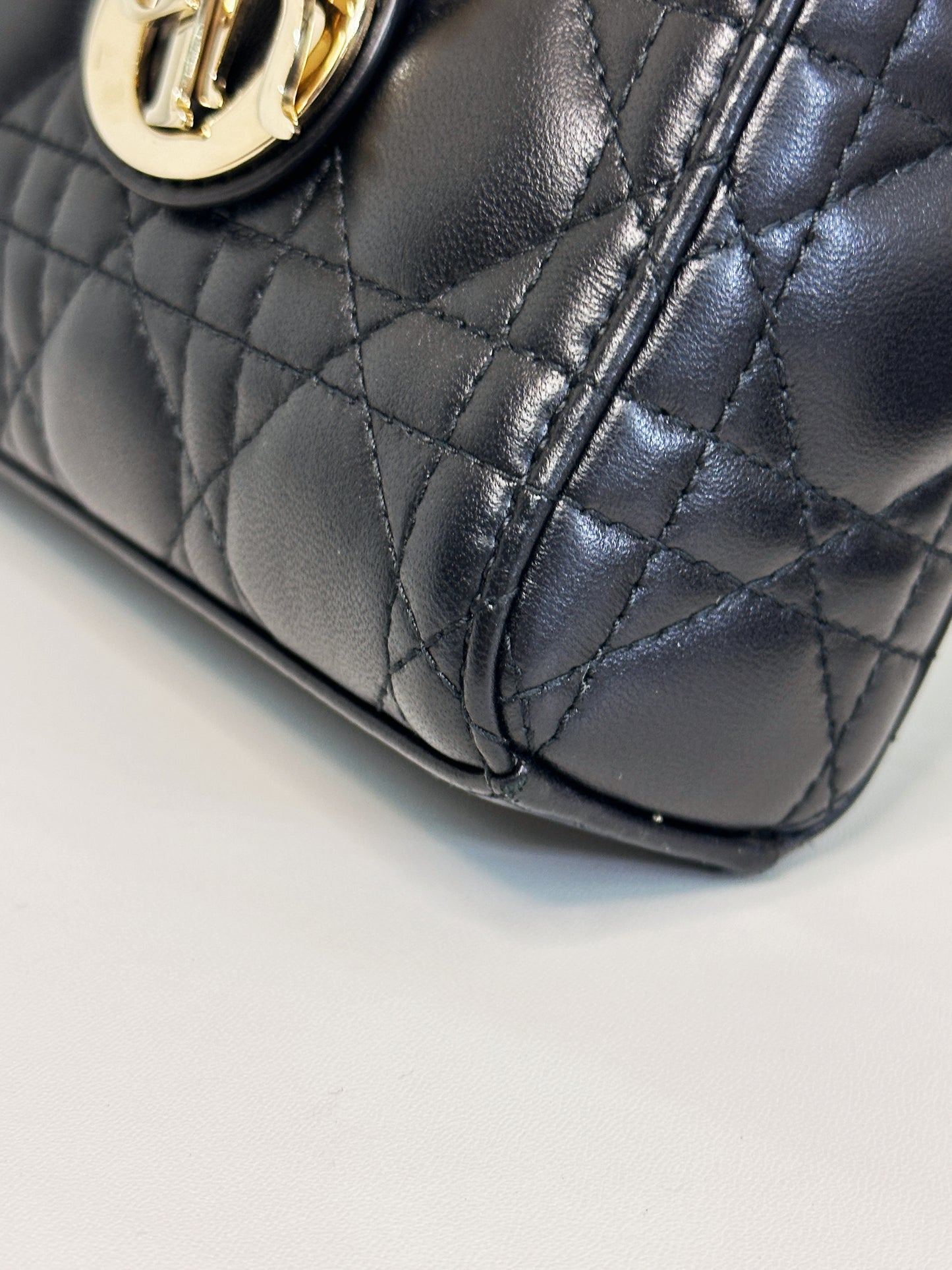 Dior Small Lady D-Joy Bag
Black Cannage Lambskin GHW