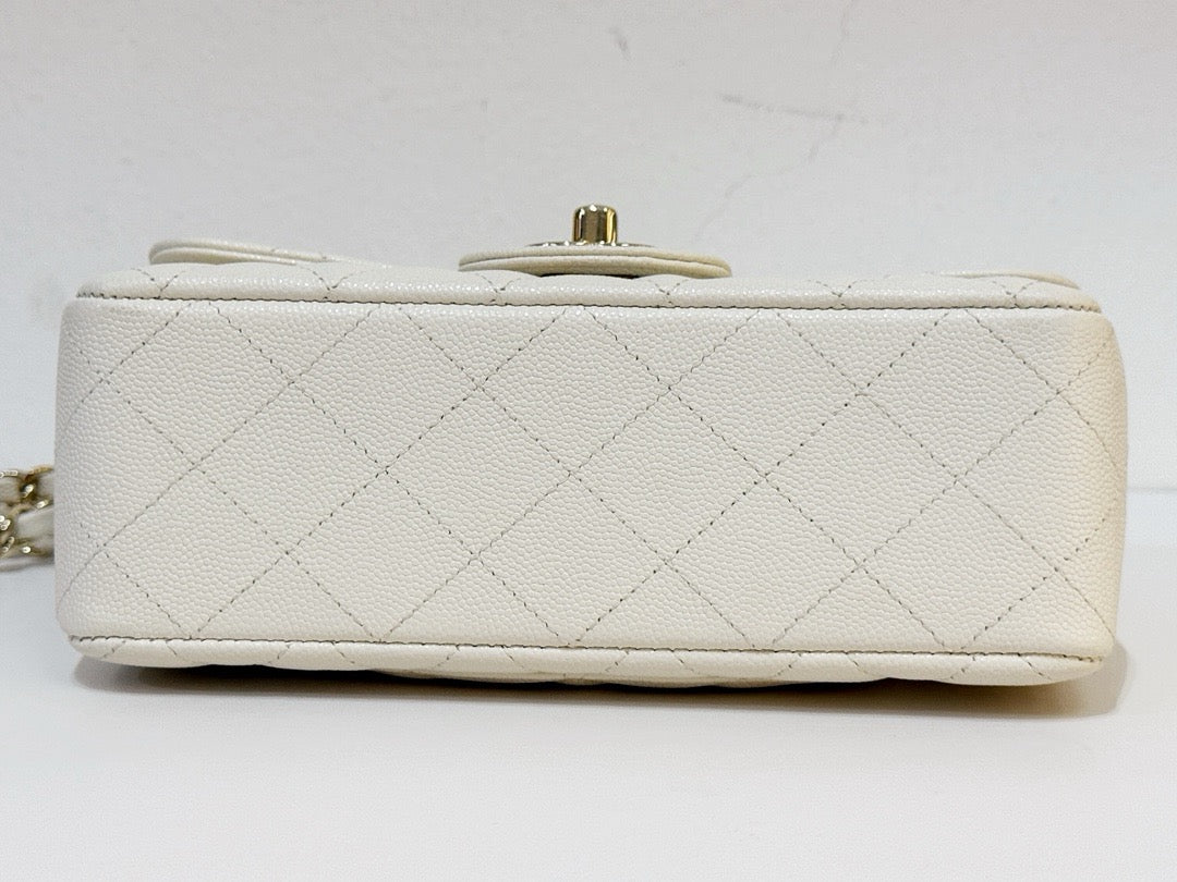 Chanel Mini Rectangle Caviar ivory 17C GHW 2339 holo