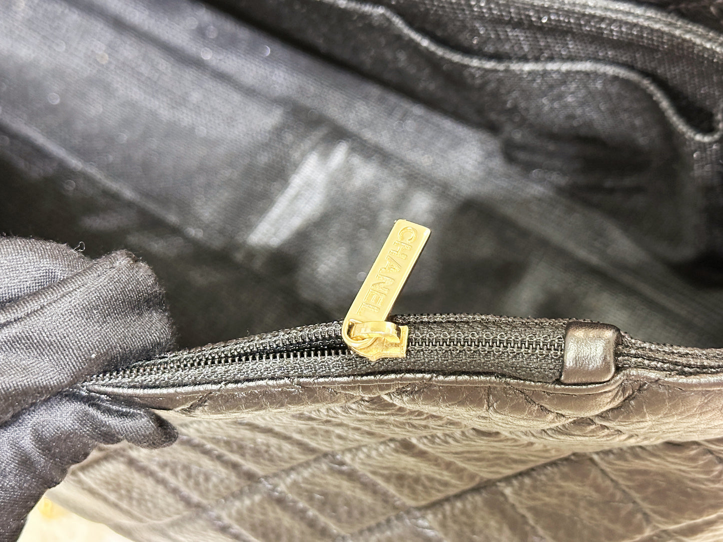 Chanel 2017 Calfskin Quilted XXL Travel Flap shoulder bag Black GHW 2354 holo card