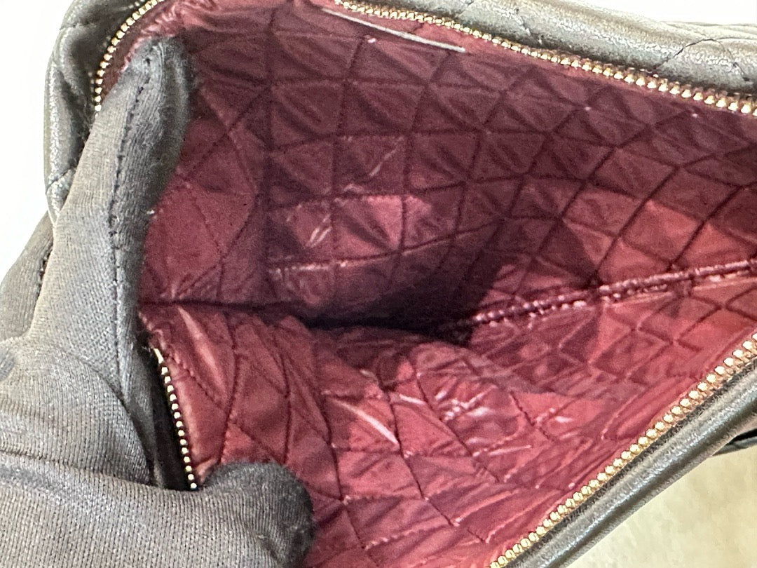 Chanel Beauty CC Lambskin Clutch Quilted Black