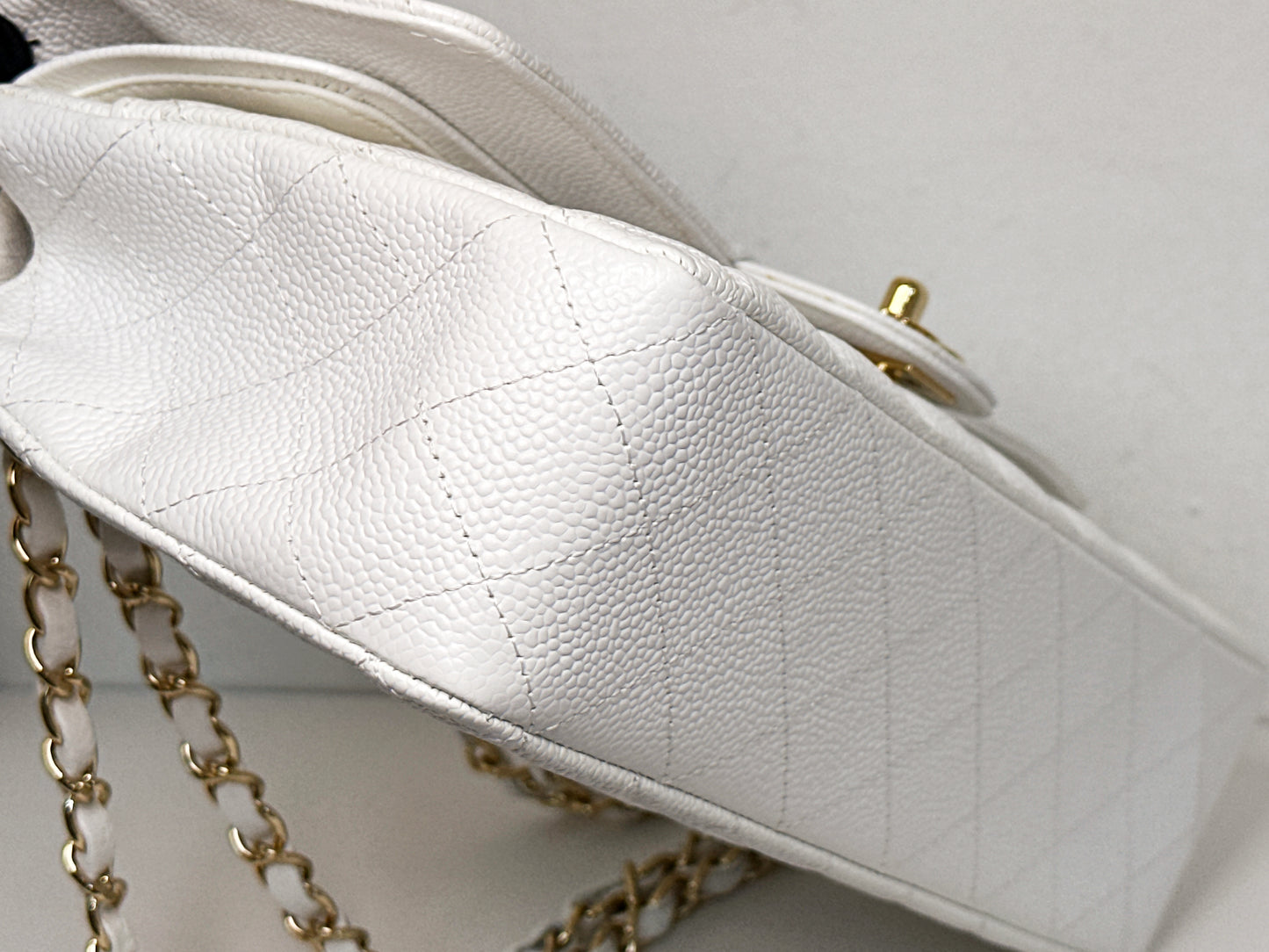 Chanel White Caviar Medium Classic Double Flap Bag 1350 holo card