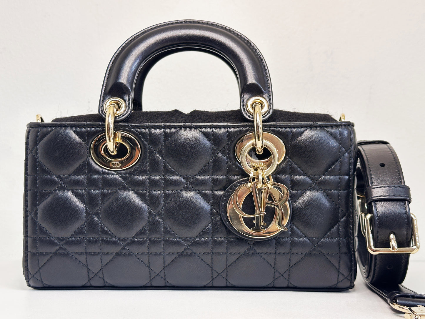 Dior Small Lady D-Joy Bag
Black Cannage Lambskin GHW