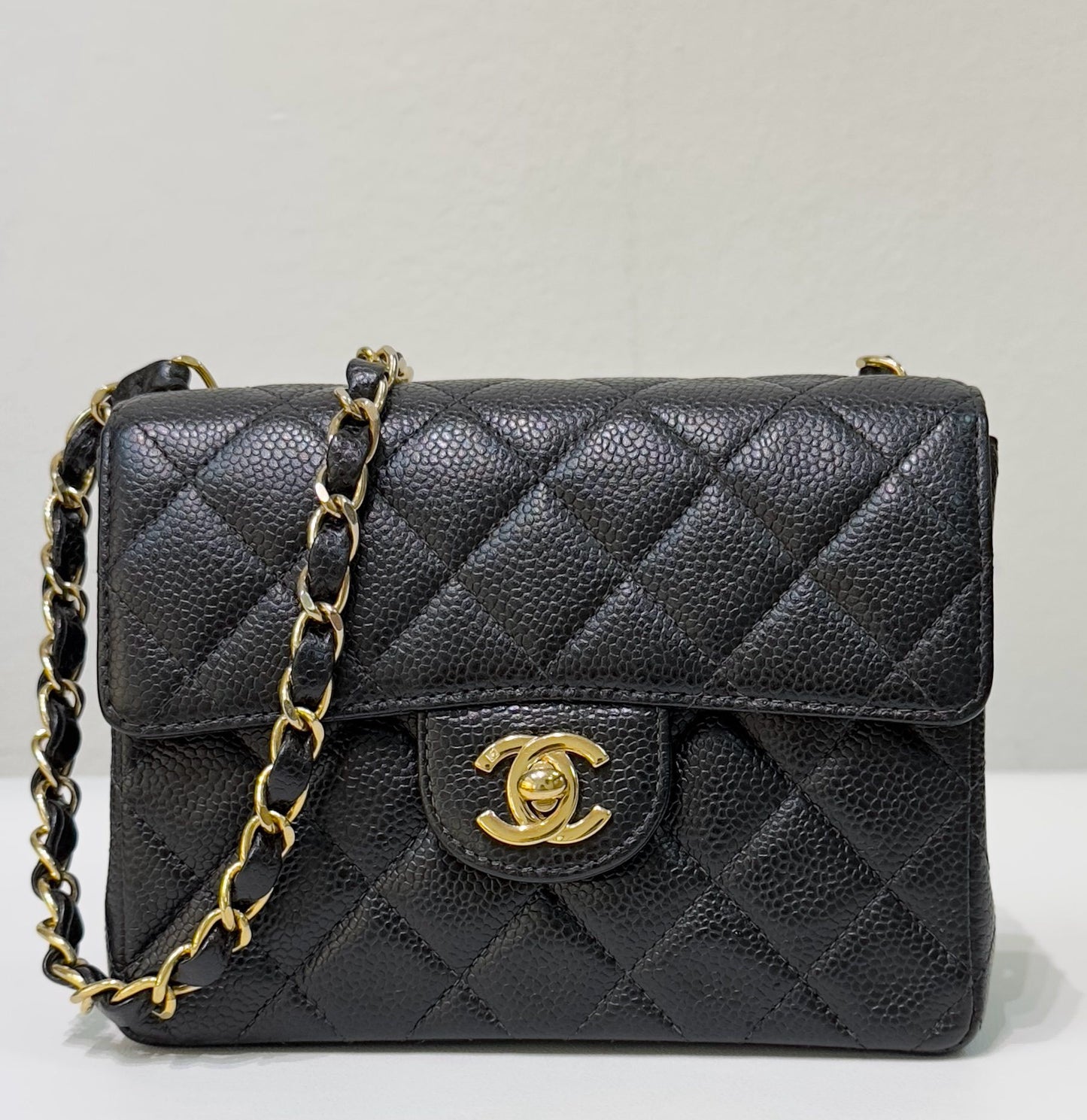 Chanel Mini Square Caviar Classic Flap Chain Shoulder Bag Black GHW(inside corner lightly touched)