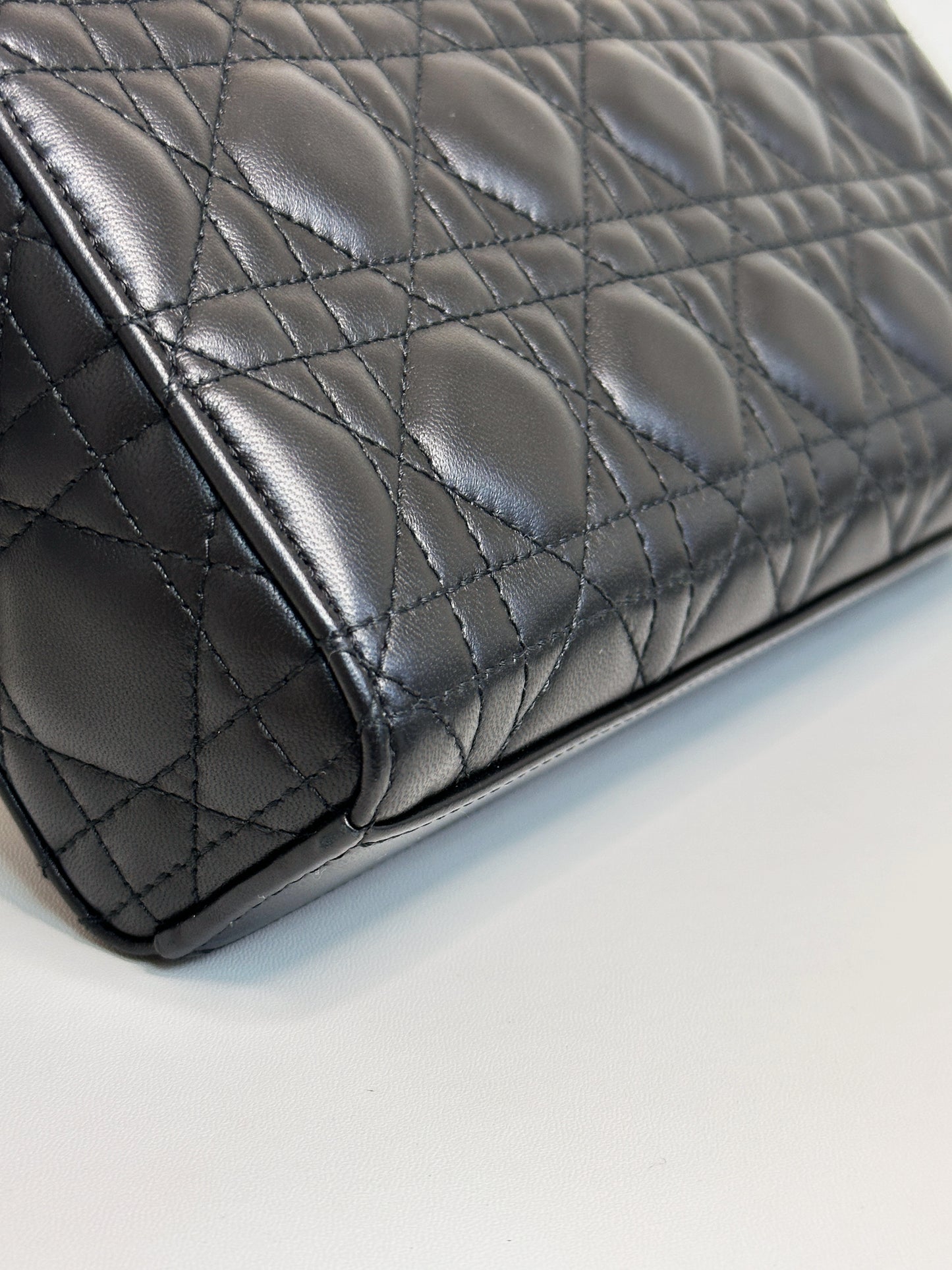 Dior Medium Lady D-Joy Bag
Black Cannage Lambskin