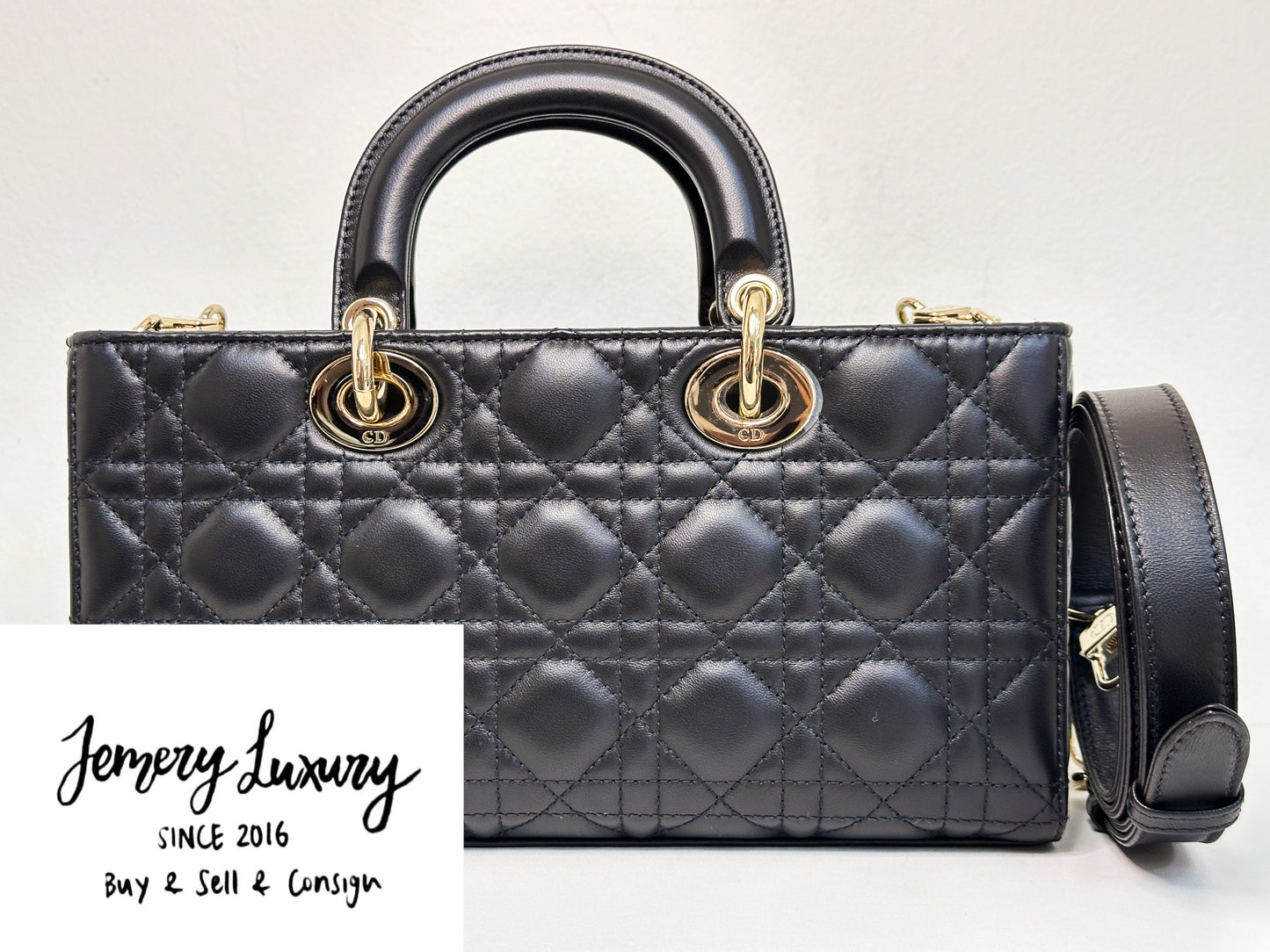 Dior Medium Lady D-Joy Bag
Black Cannage Lambskin