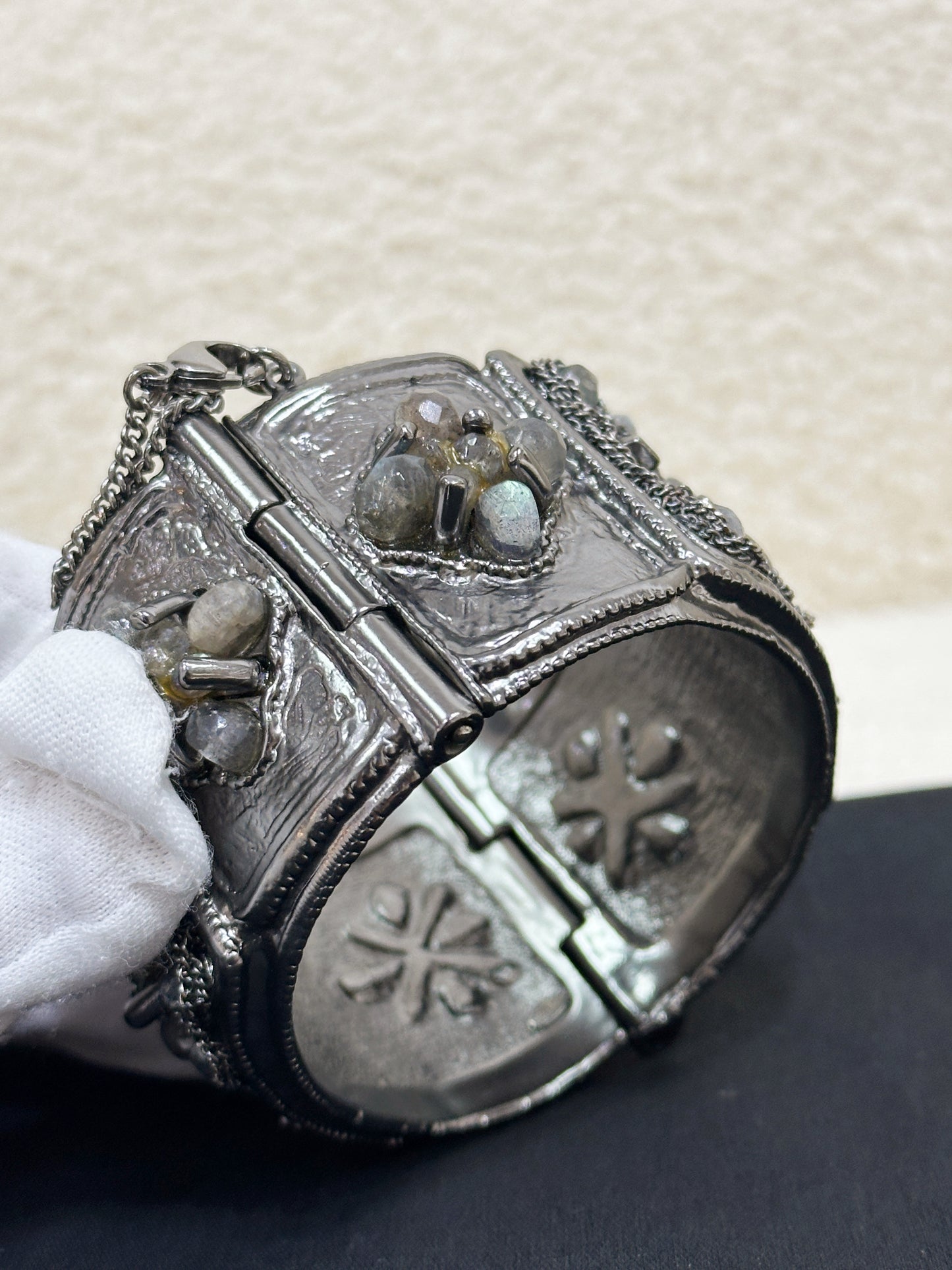 CHANEL SILVER FASHION JEWELRY BRACELET 12A GUNMETAL RHINESTONE BANGLE