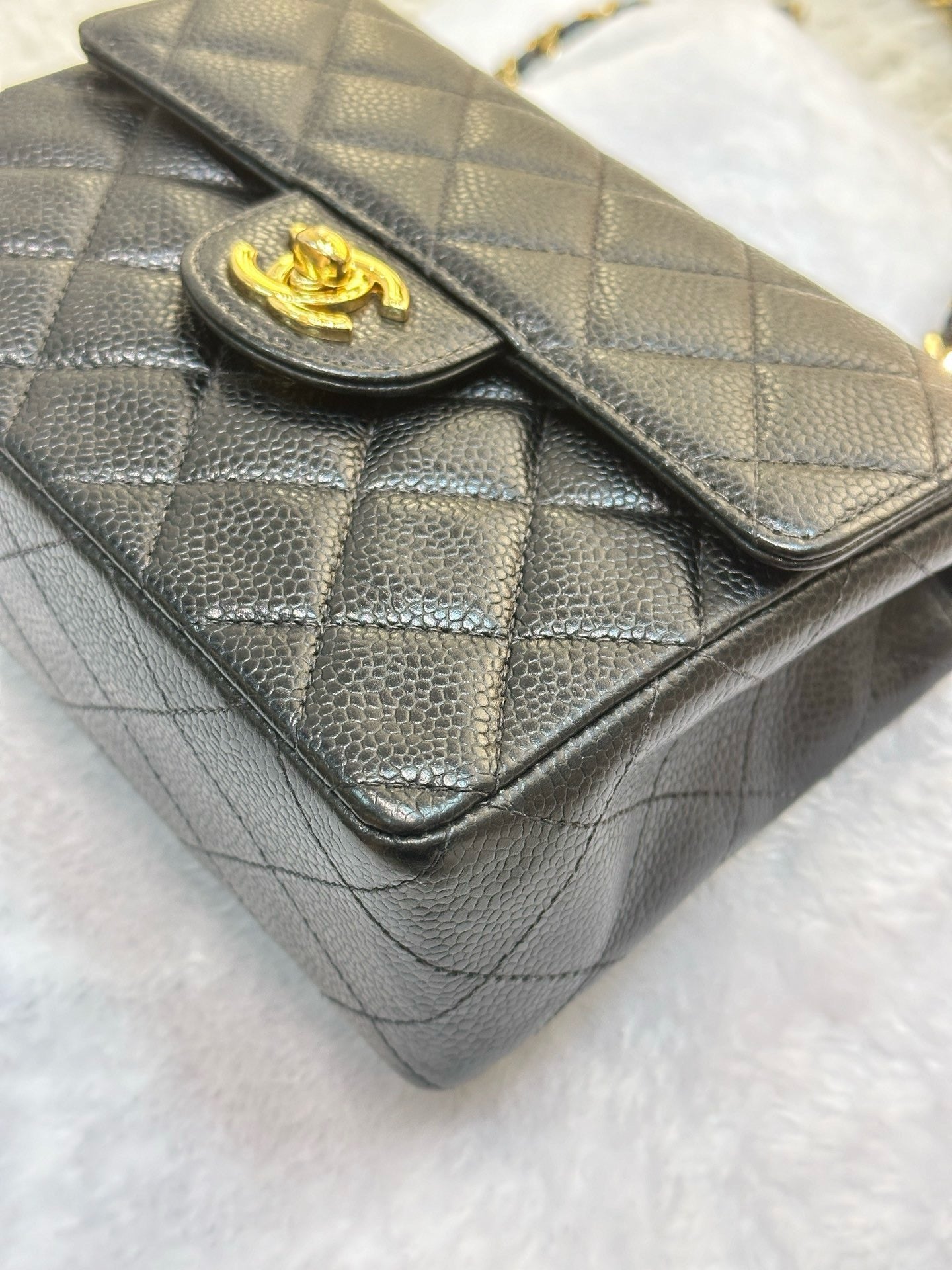 Chanel Mini Square Caviar Classic Flap Chain Shoulder Bag Black GHW(inside corner lightly touched)