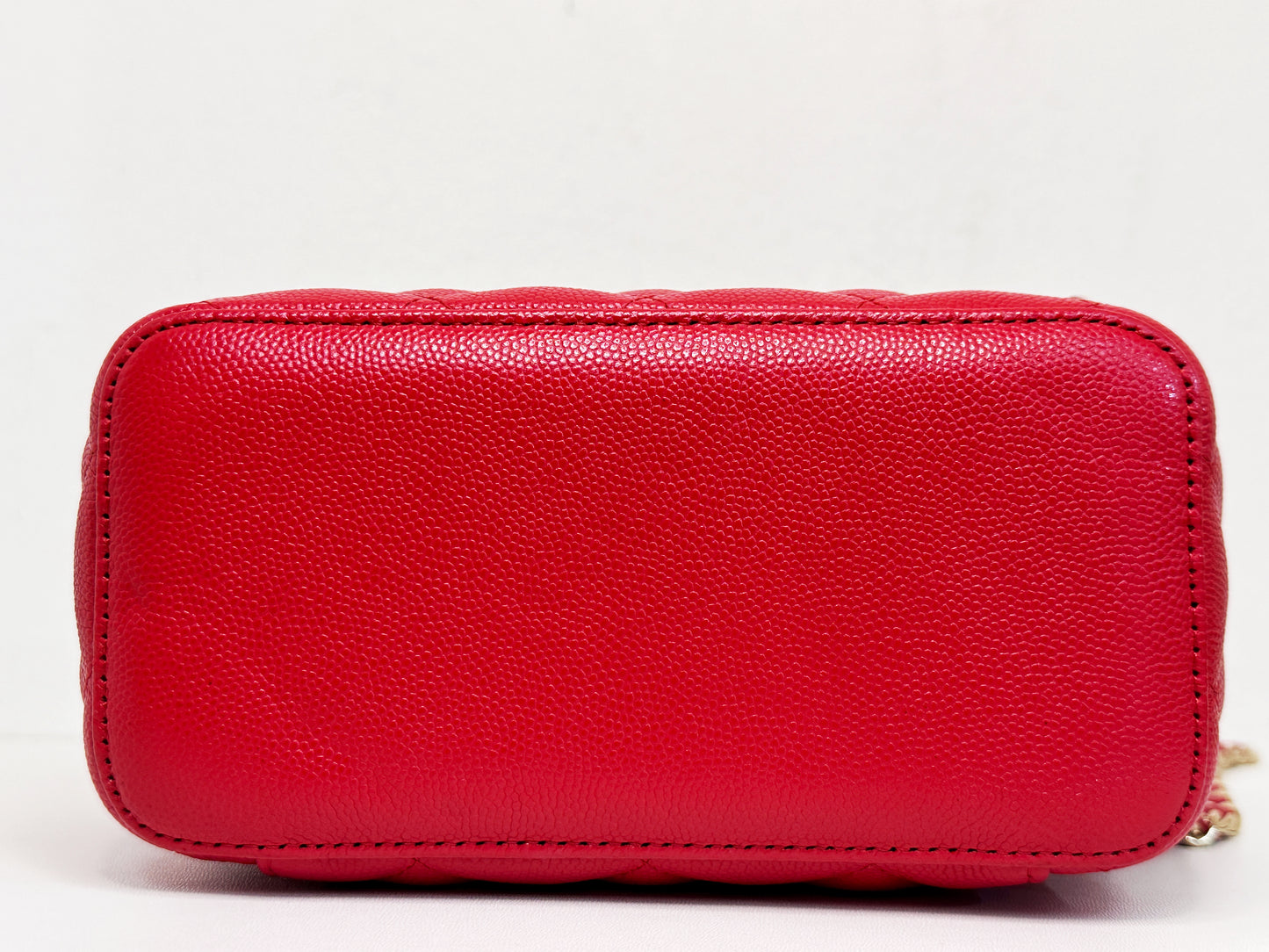 Chanel Caviar Quilted Small Vanity Case With Chain Red 3181 holo card