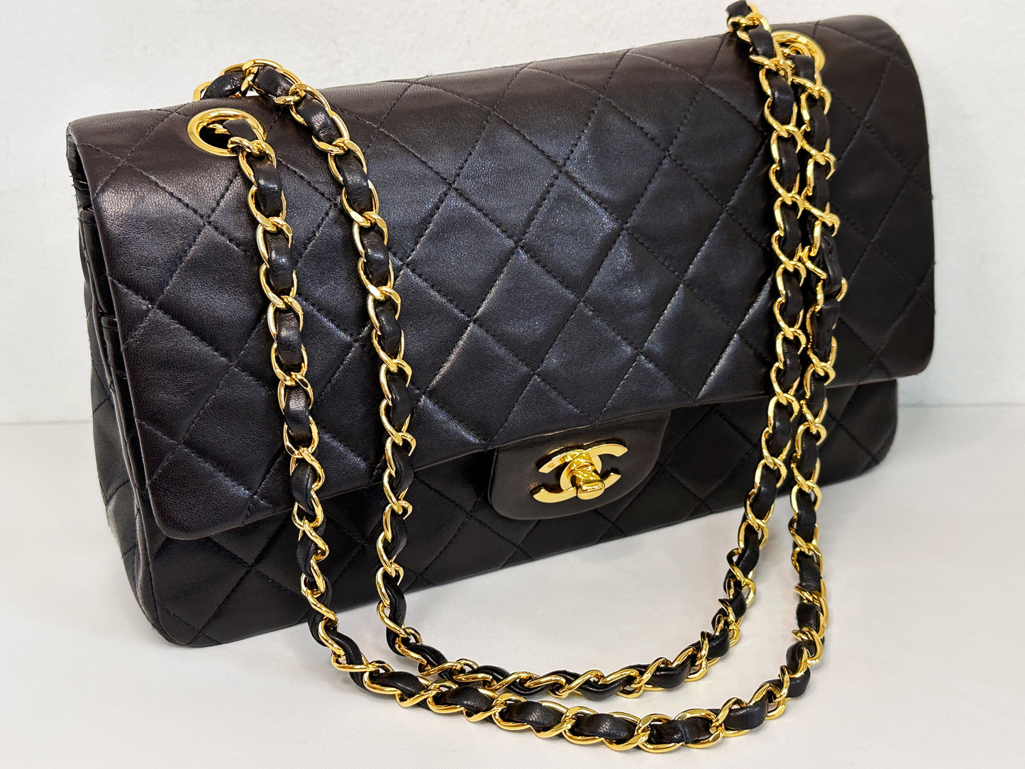 Chanel Vintage Black Quilted Lambskin Medium Classic Double Flap Bag 25 holo card