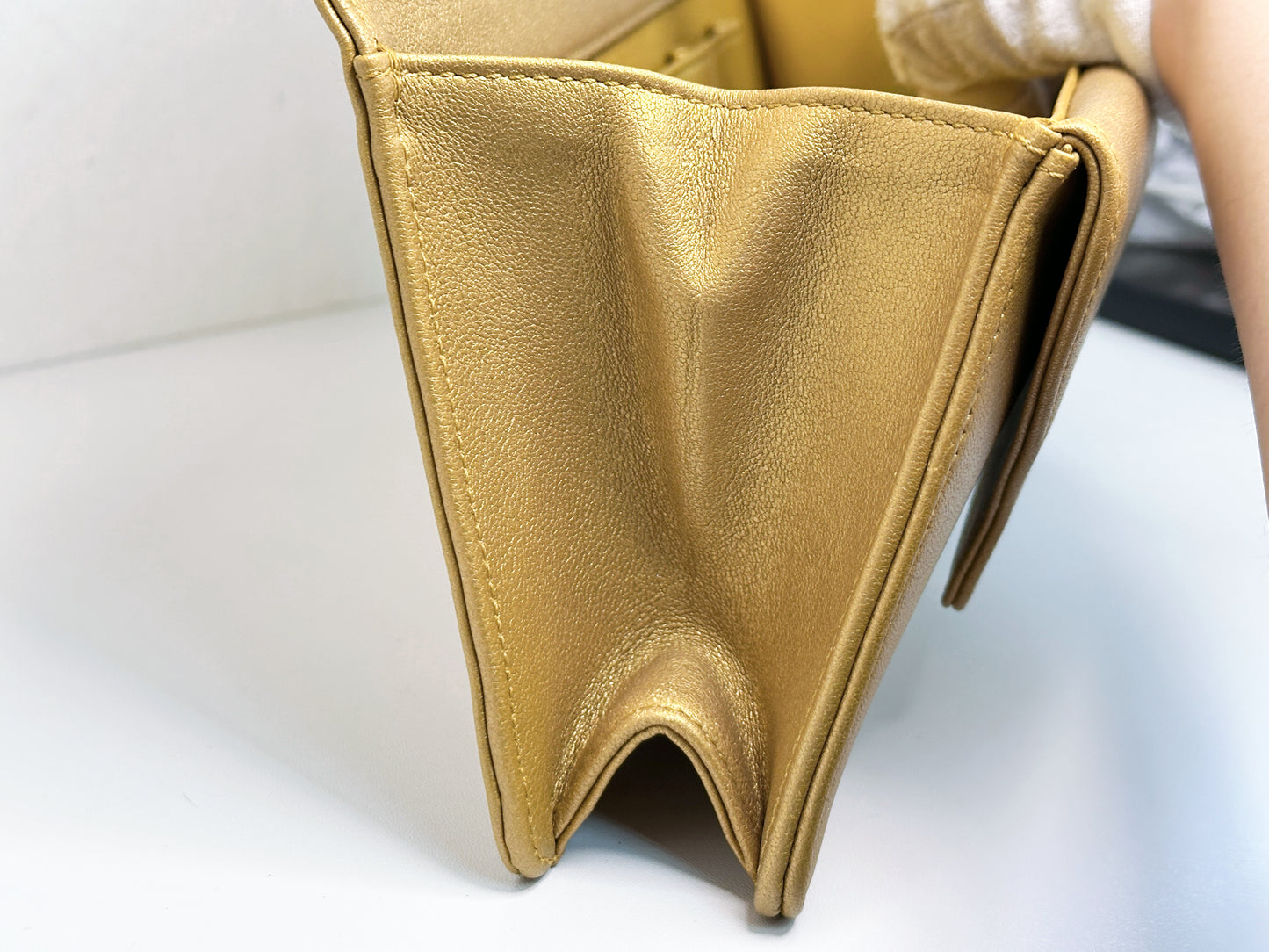 Chanel Lambskin Evening In Egypt Clutch Gold 2815 holo card