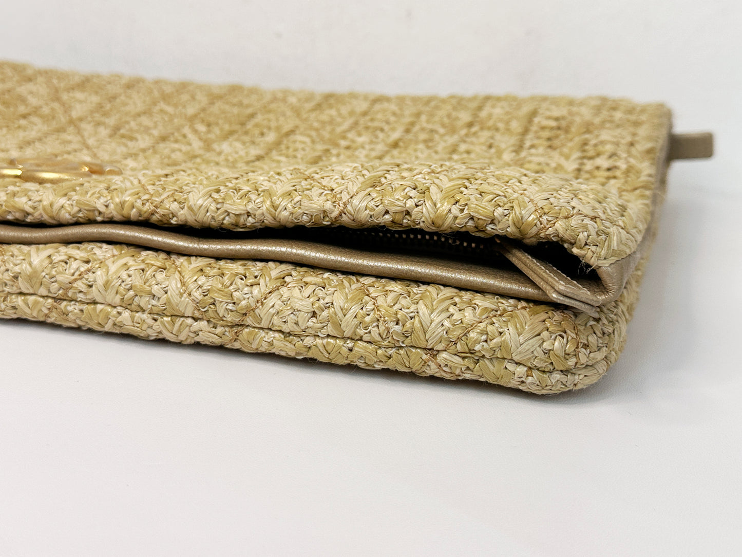 Chanel CC Woven Clutch Gold Natural Raffia Antique Gold Hardware 2502 holo