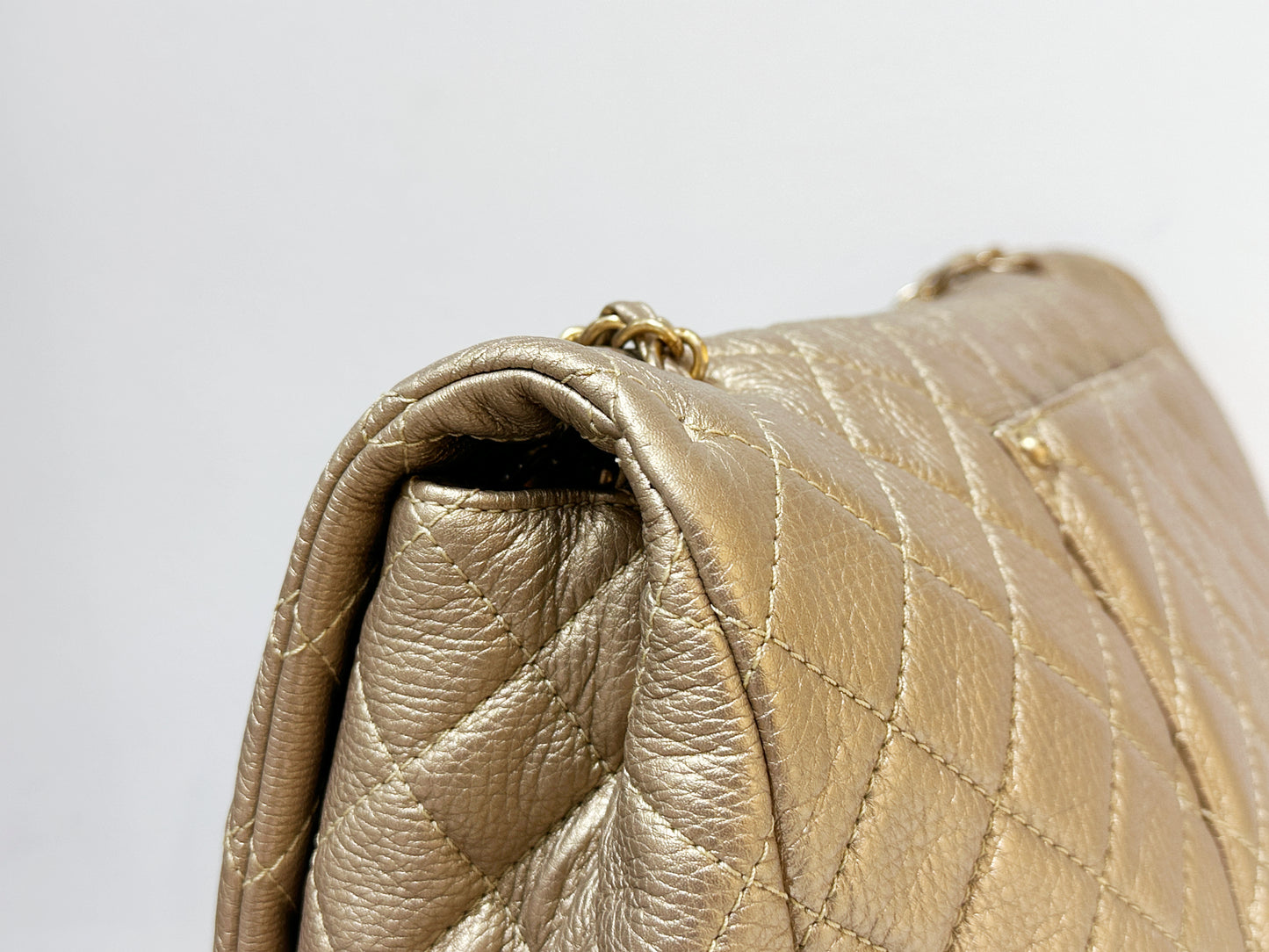 Chanel 2018 Calfskin Quilted XXL Travel Flap shoulder bag Metallic Gold GHW 2510 holo card