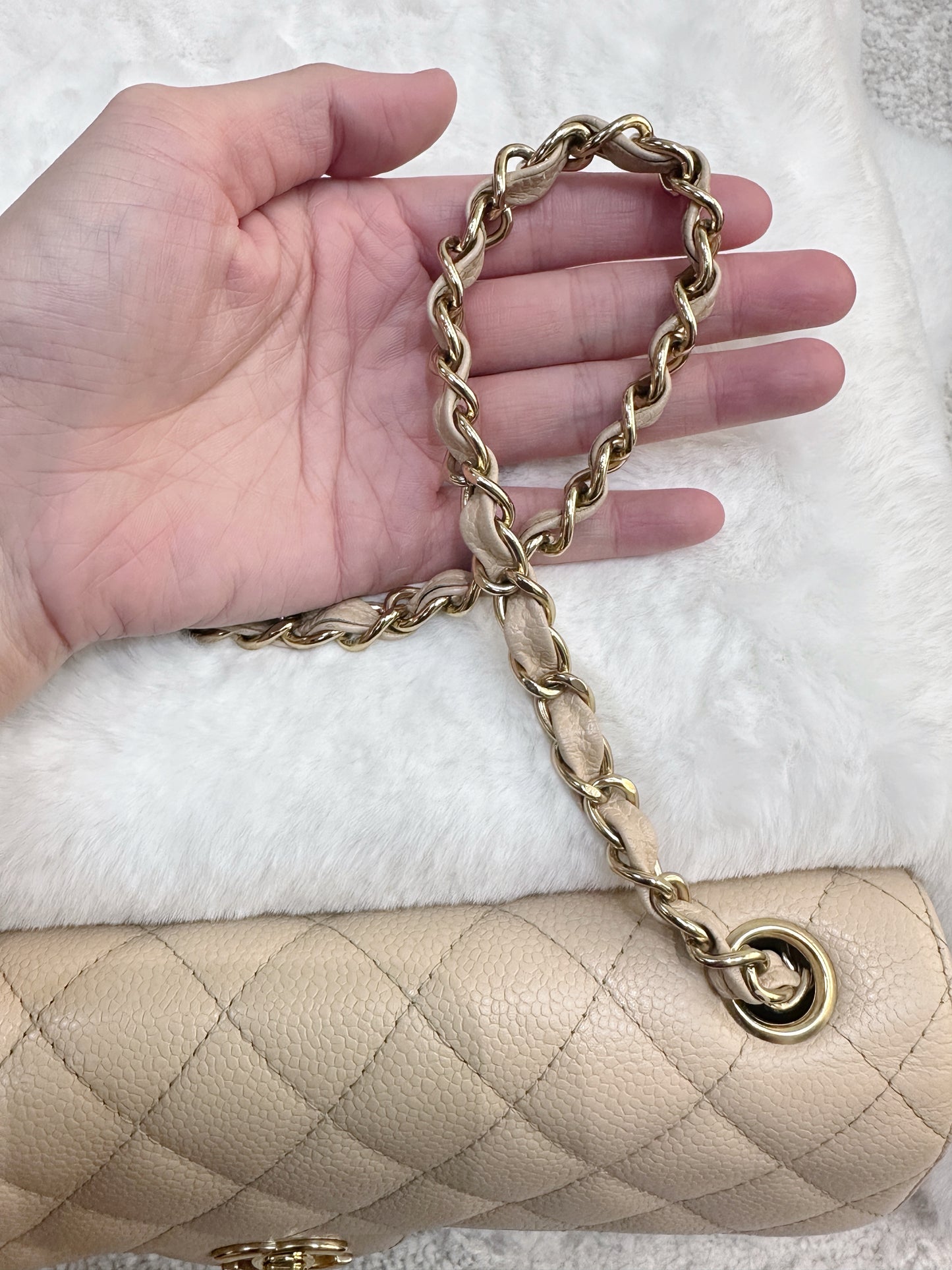 Chanel Classic Vintage Clutch East-west in Beige Color