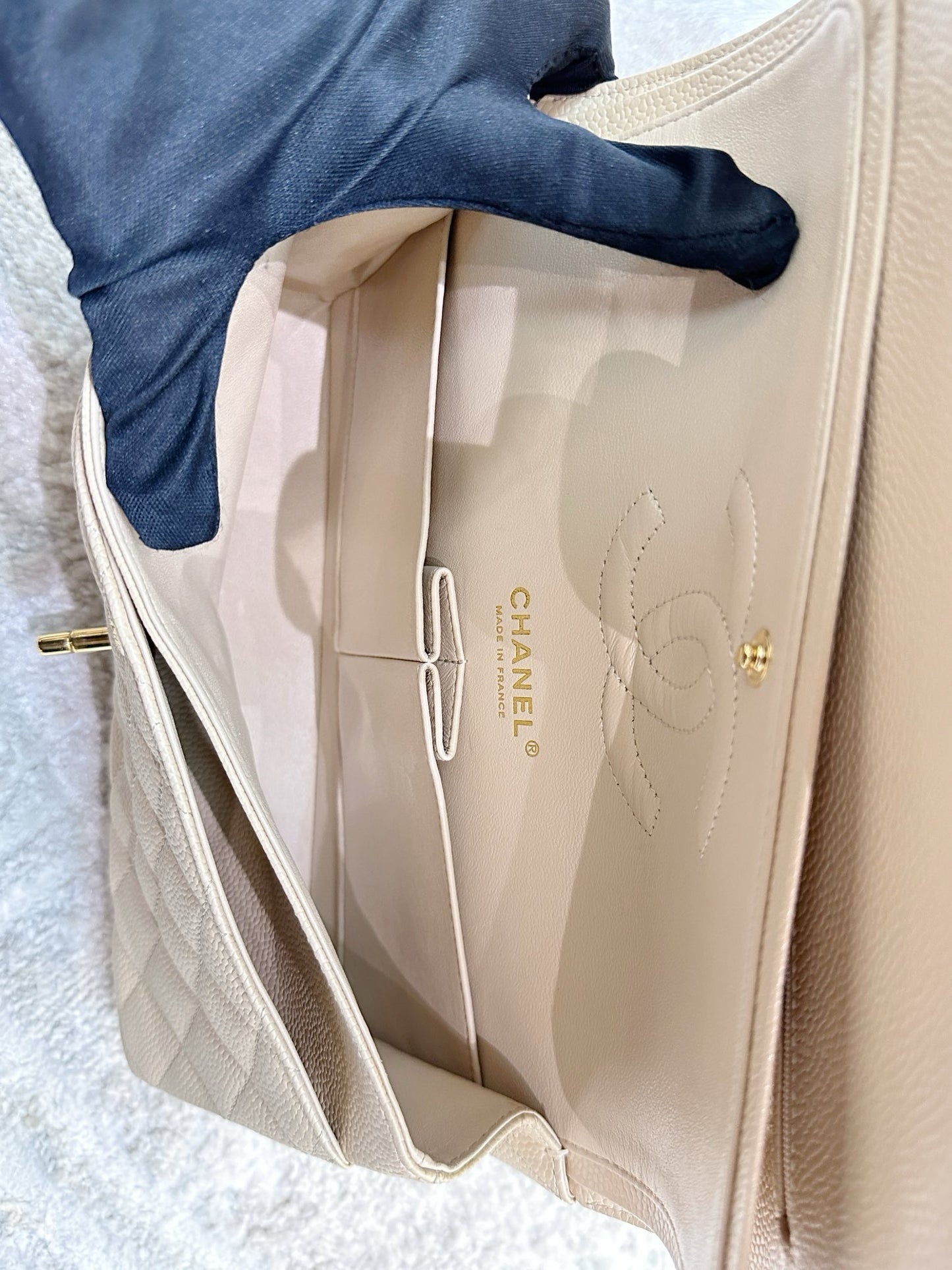 Chanel Classic Flap Medium Beige Clair GHW Caviar