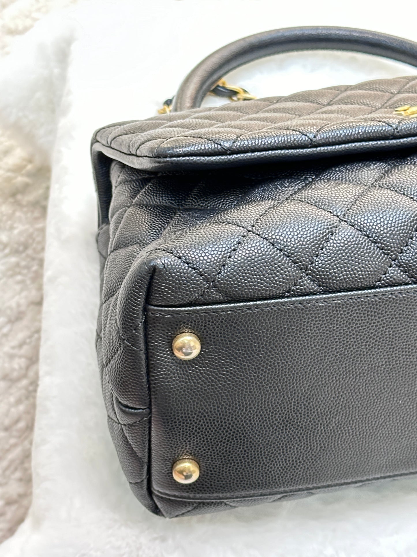 Chanel Coco Handle Cuir Matelasse Caviar Noir