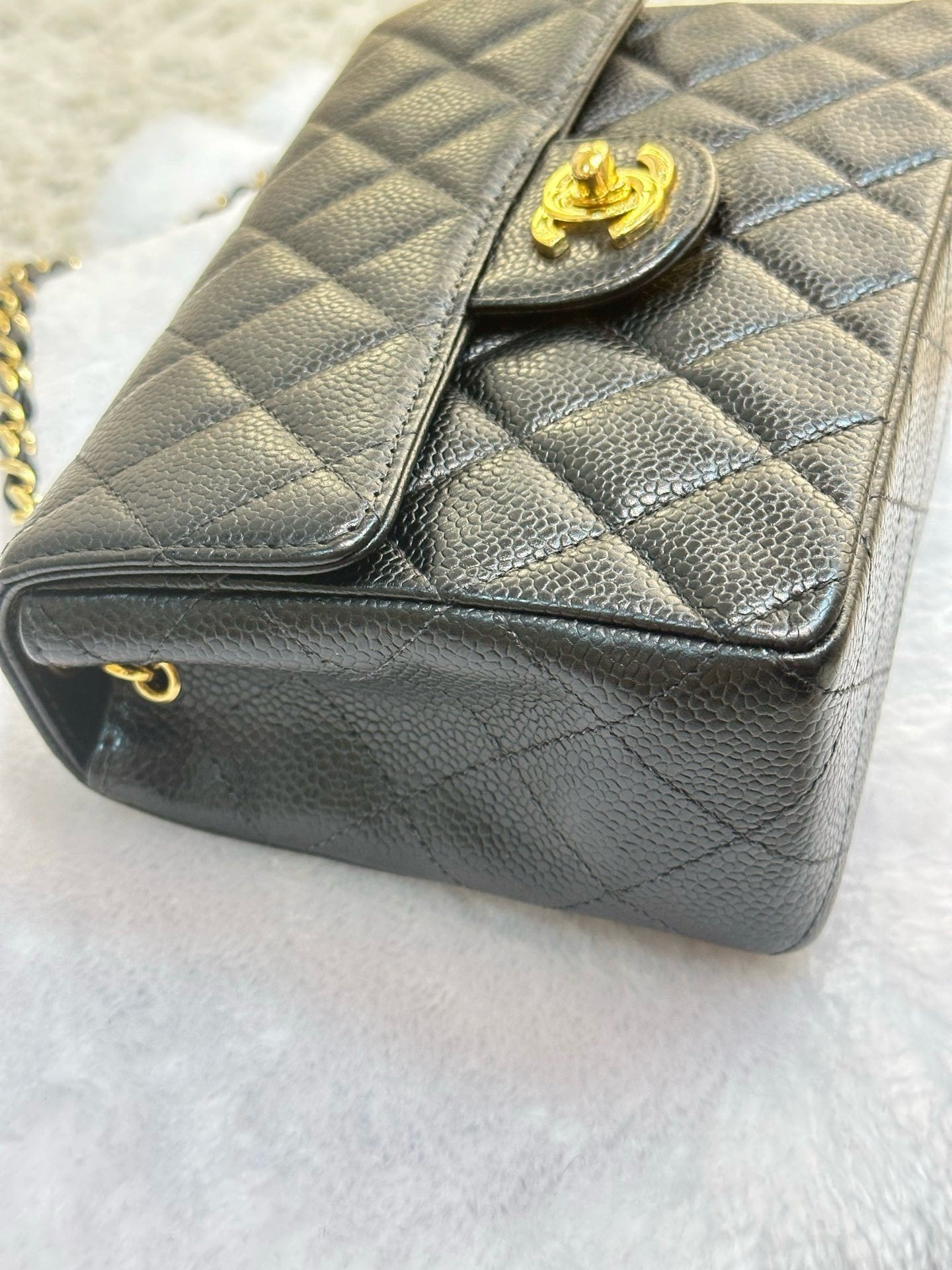 Chanel Mini Square Caviar Classic Flap Chain Shoulder Bag Black GHW(inside corner lightly touched)