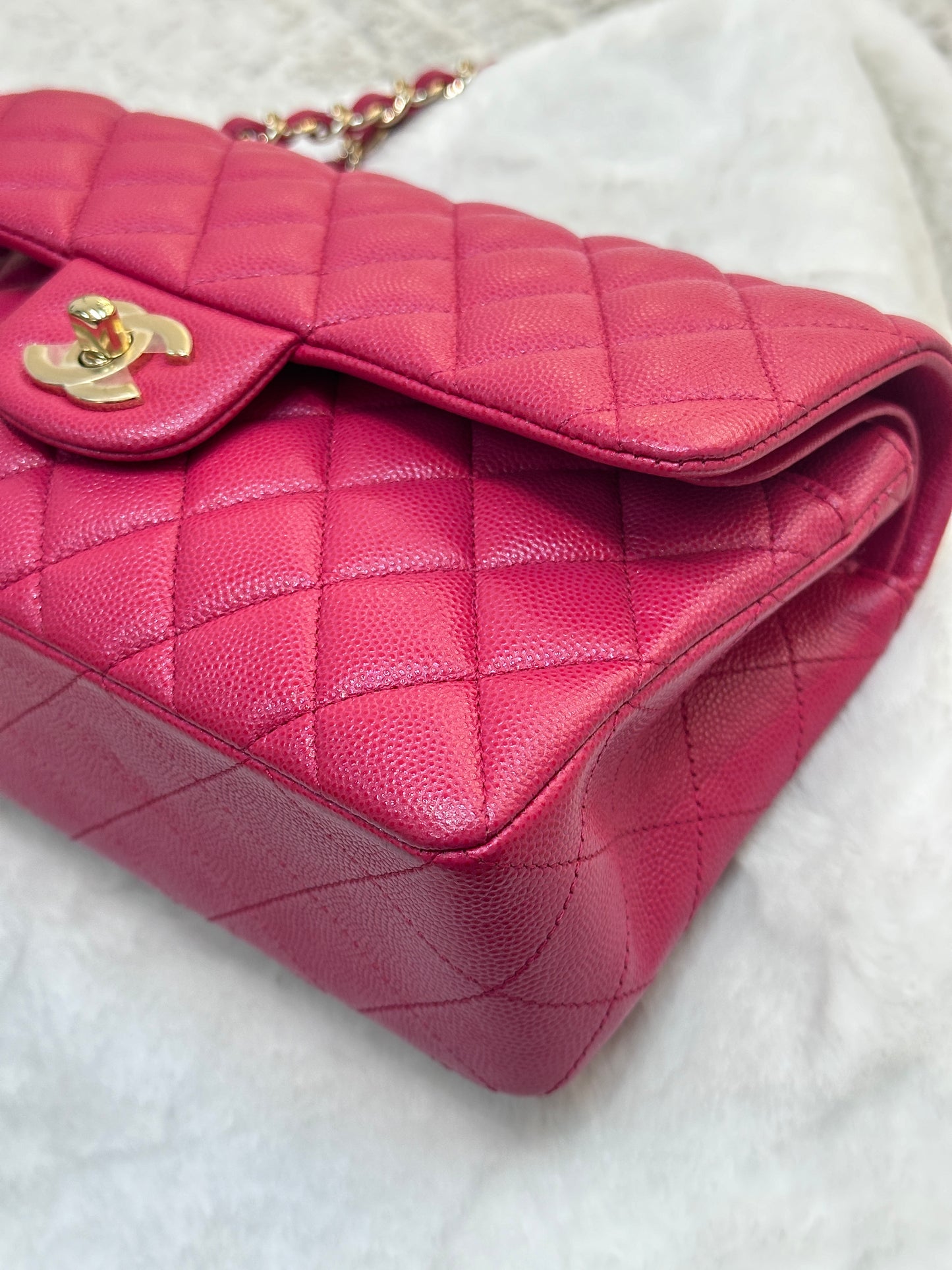 CHANEL Small Classic Double Flap Caviar Quilted Red GHW 