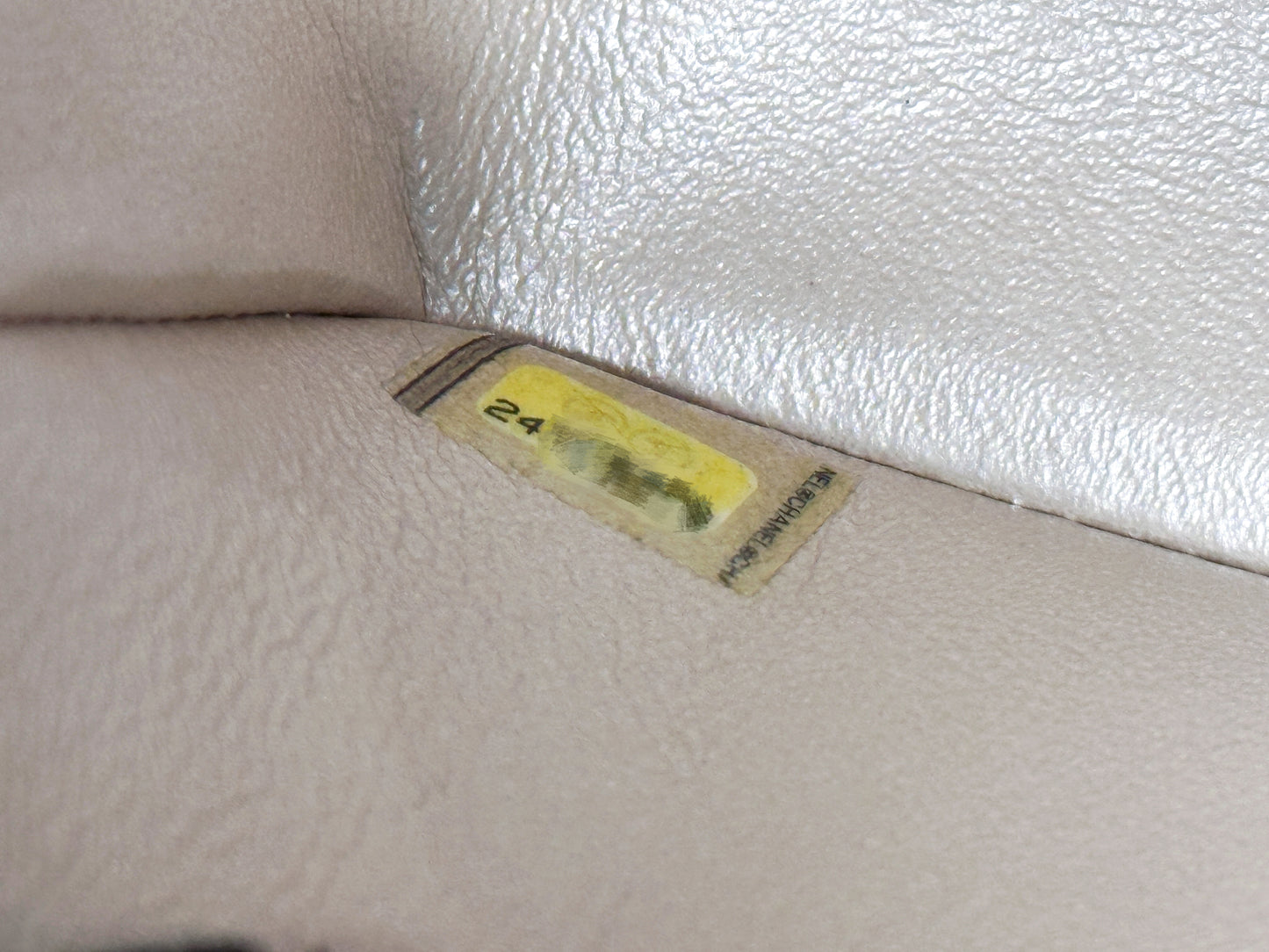 Chanel 17B Medium Classic Chevron Caviar Double Flap Rose Gold SHW 24769 holo card