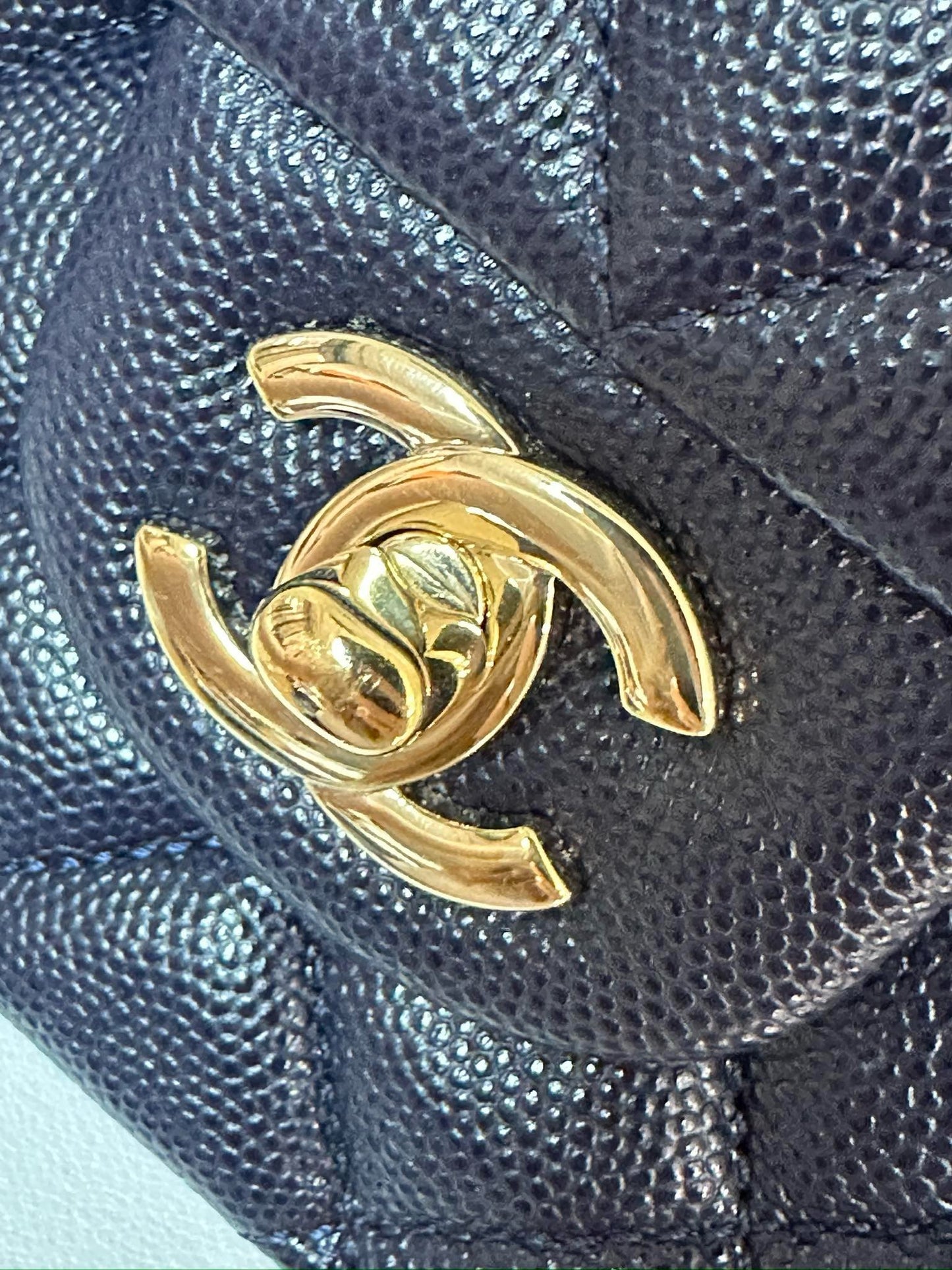 Chanel Medium Classic Caviar Double Flap Navy Blue Bag LSHW 2021year Microchip