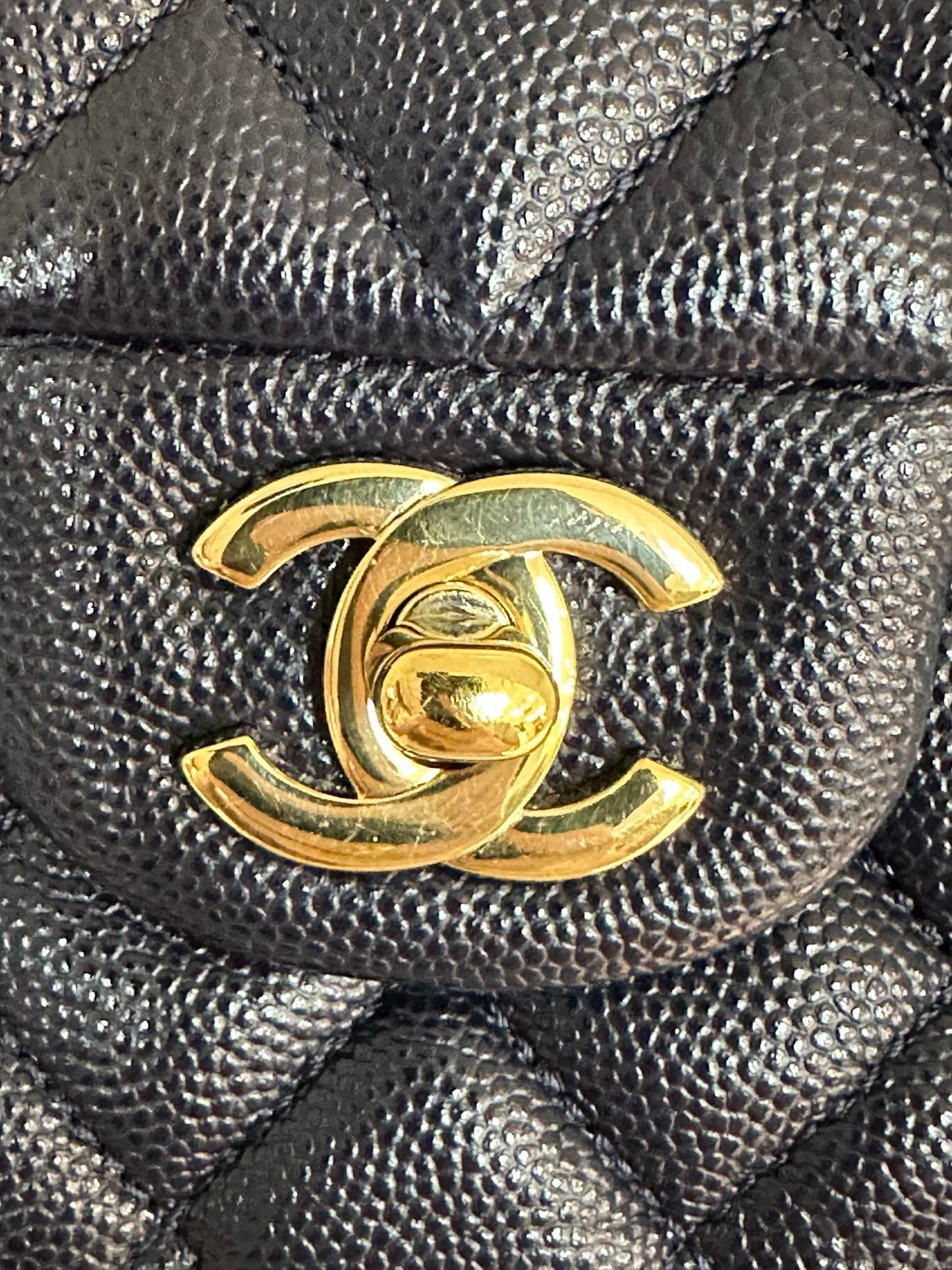 Chanel Medium Classic Caviar Double Flap Navy Blue Bag LSHW 2021year Microchip