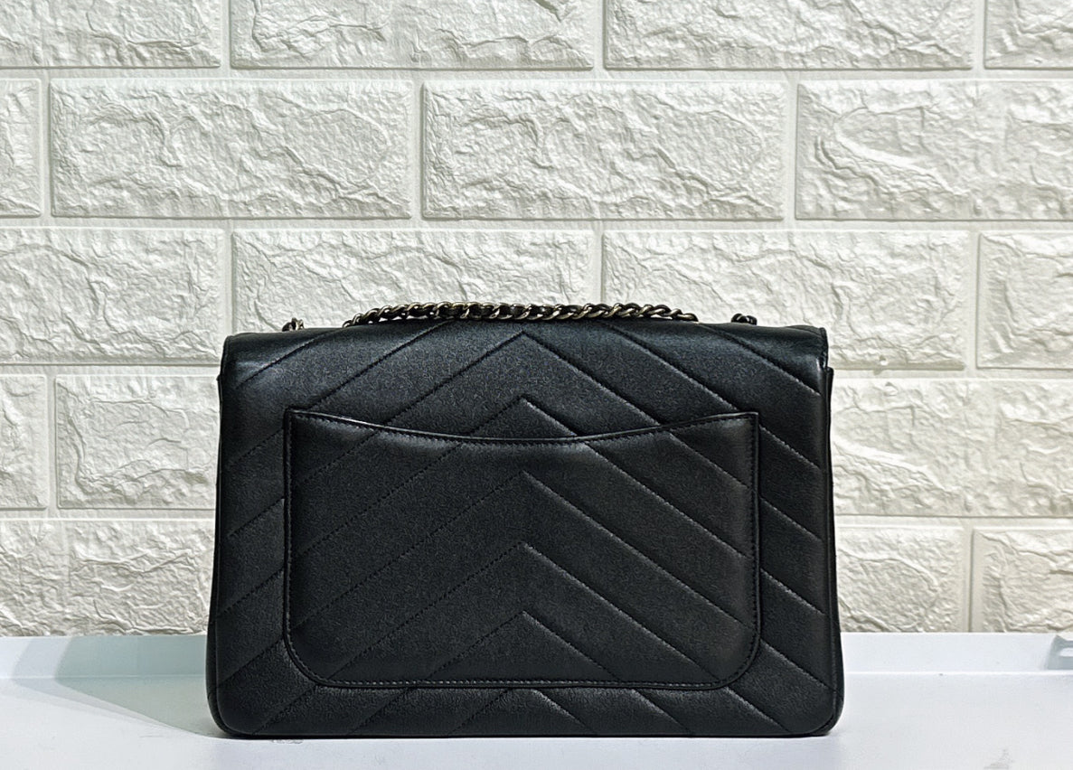 CHANEL Chevron Quilted Medium Envelope Flap Black