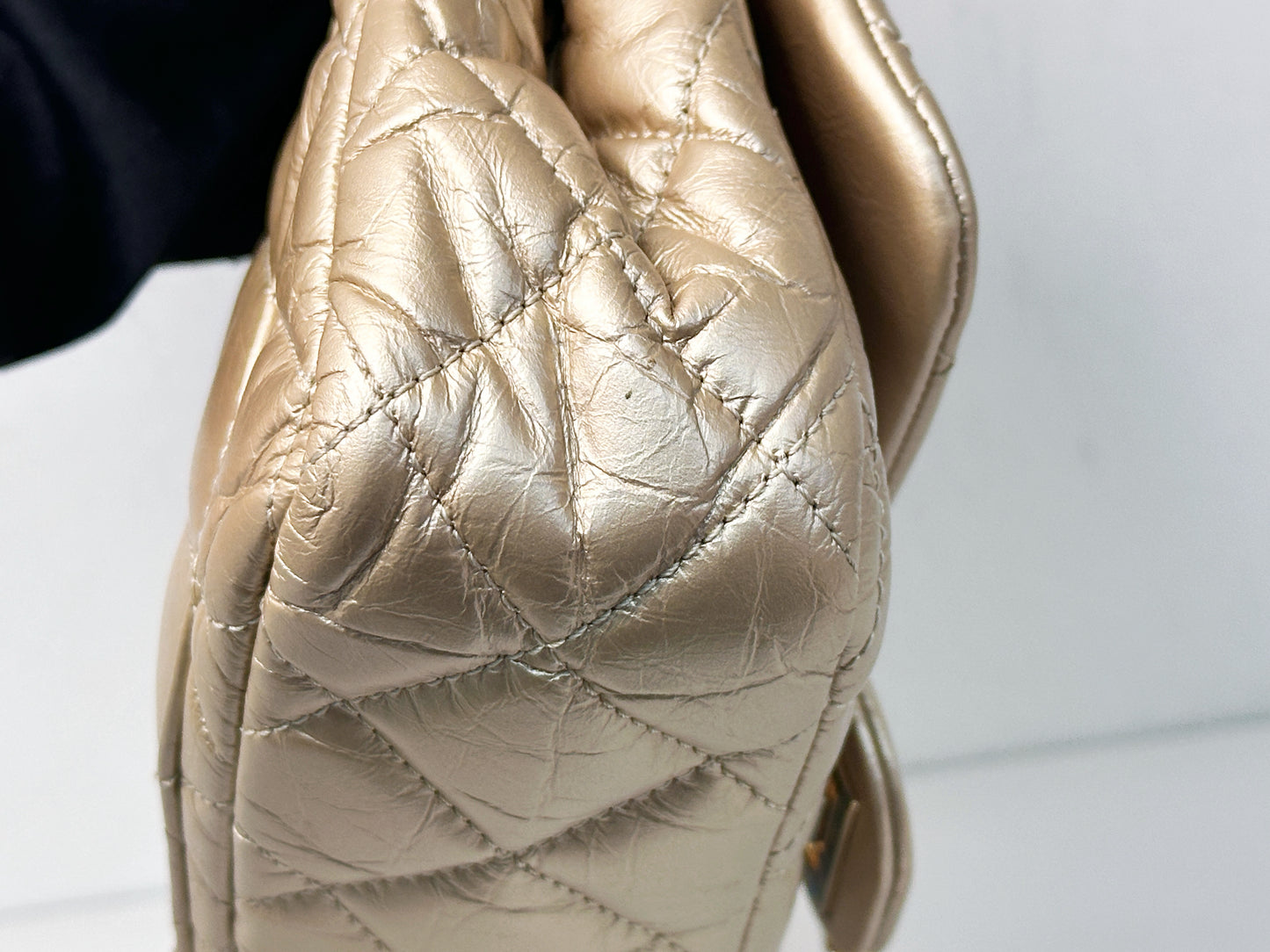 Chanel Aged Calfskin Quilted 2.55 Reissue Mini Hanger Flap Gold 2355 holo card