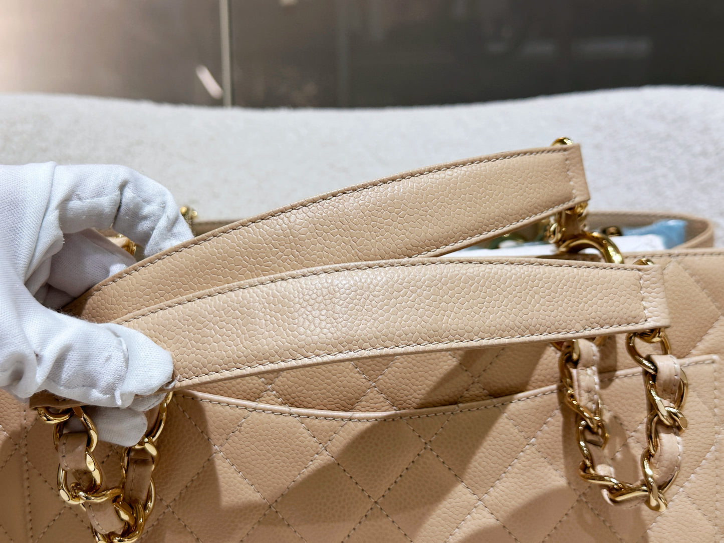 Chanel Caviar Grand Shopping Tote GST Beige GHW 1700 holo card