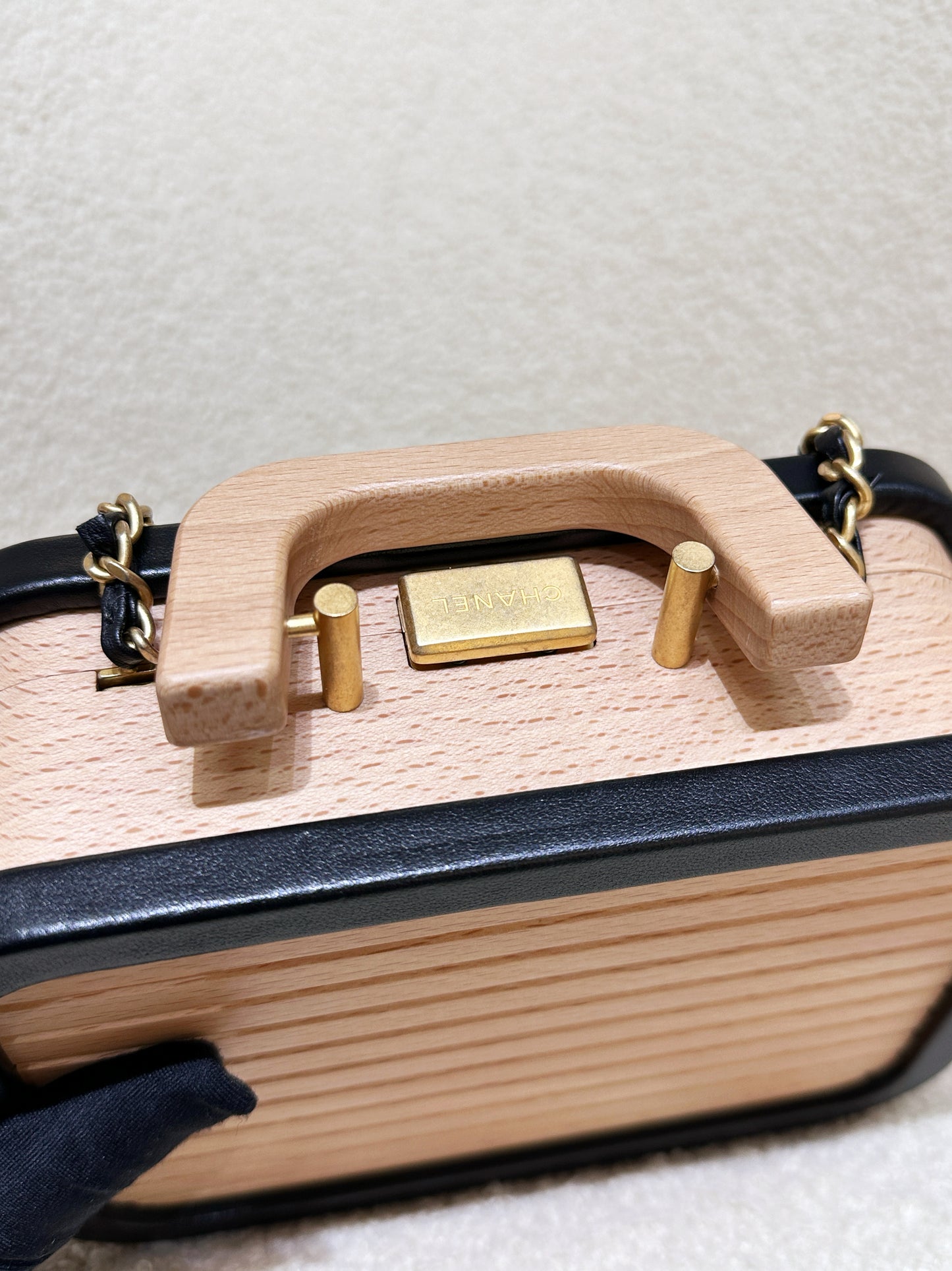 Chanel Beech Wood Lambskin CC Vanity Case Black PHOT microchip