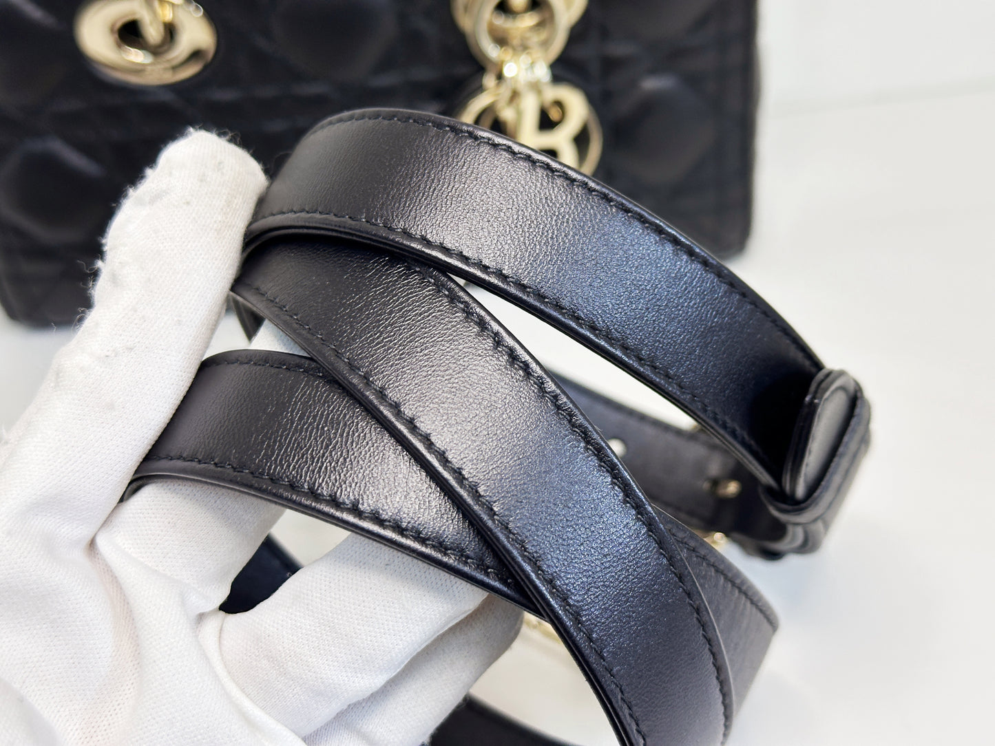 Dior Small Lady D-Joy Bag
Black Cannage Lambskin GHW