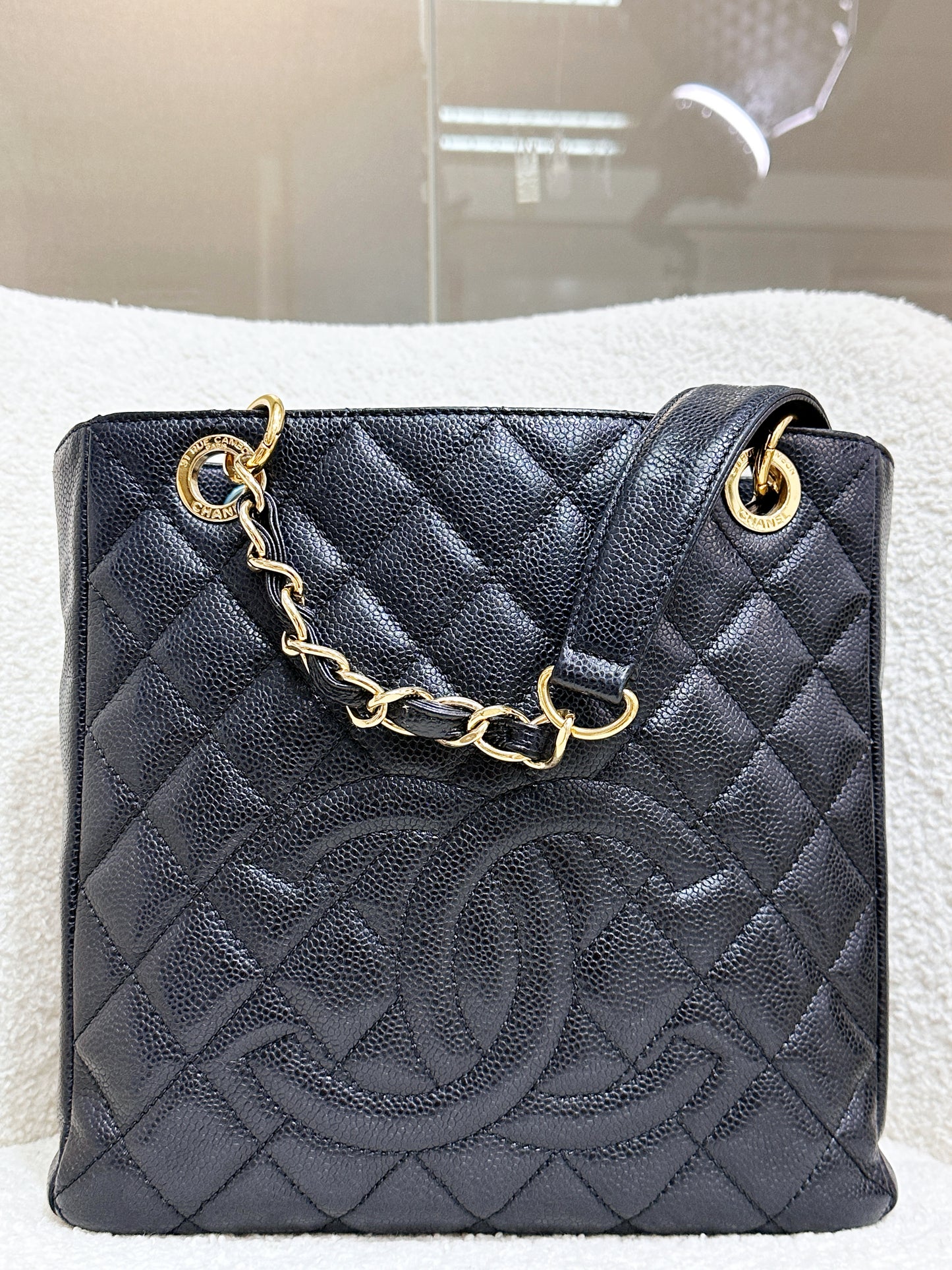 Chanel Caviar Quilted Petit Shopping Tote PST Black GHW 1975 holo card
