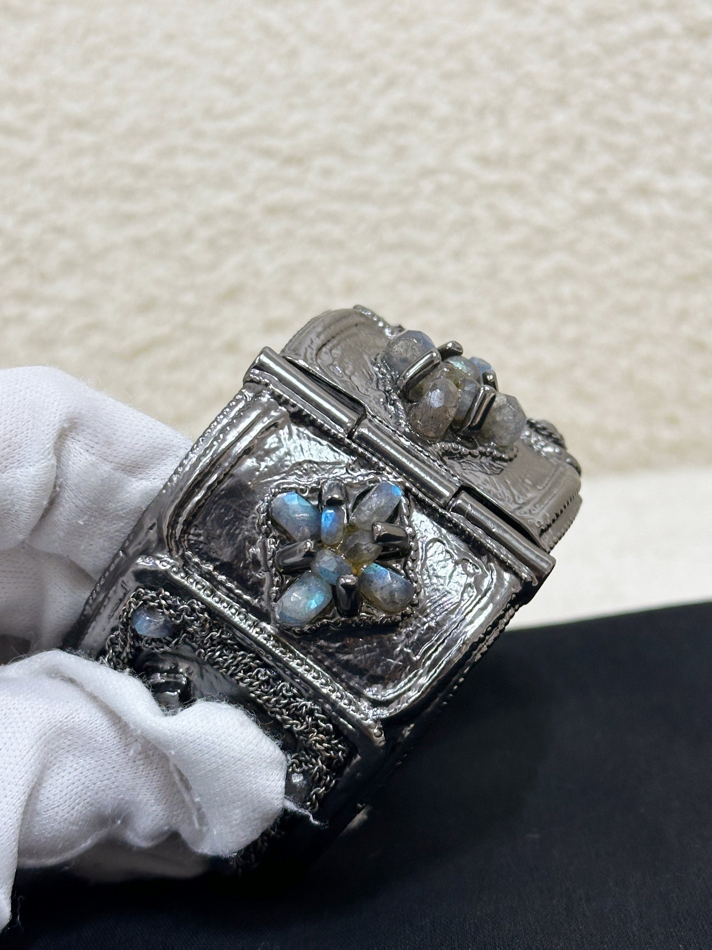CHANEL SILVER FASHION JEWELRY BRACELET 12A GUNMETAL RHINESTONE BANGLE