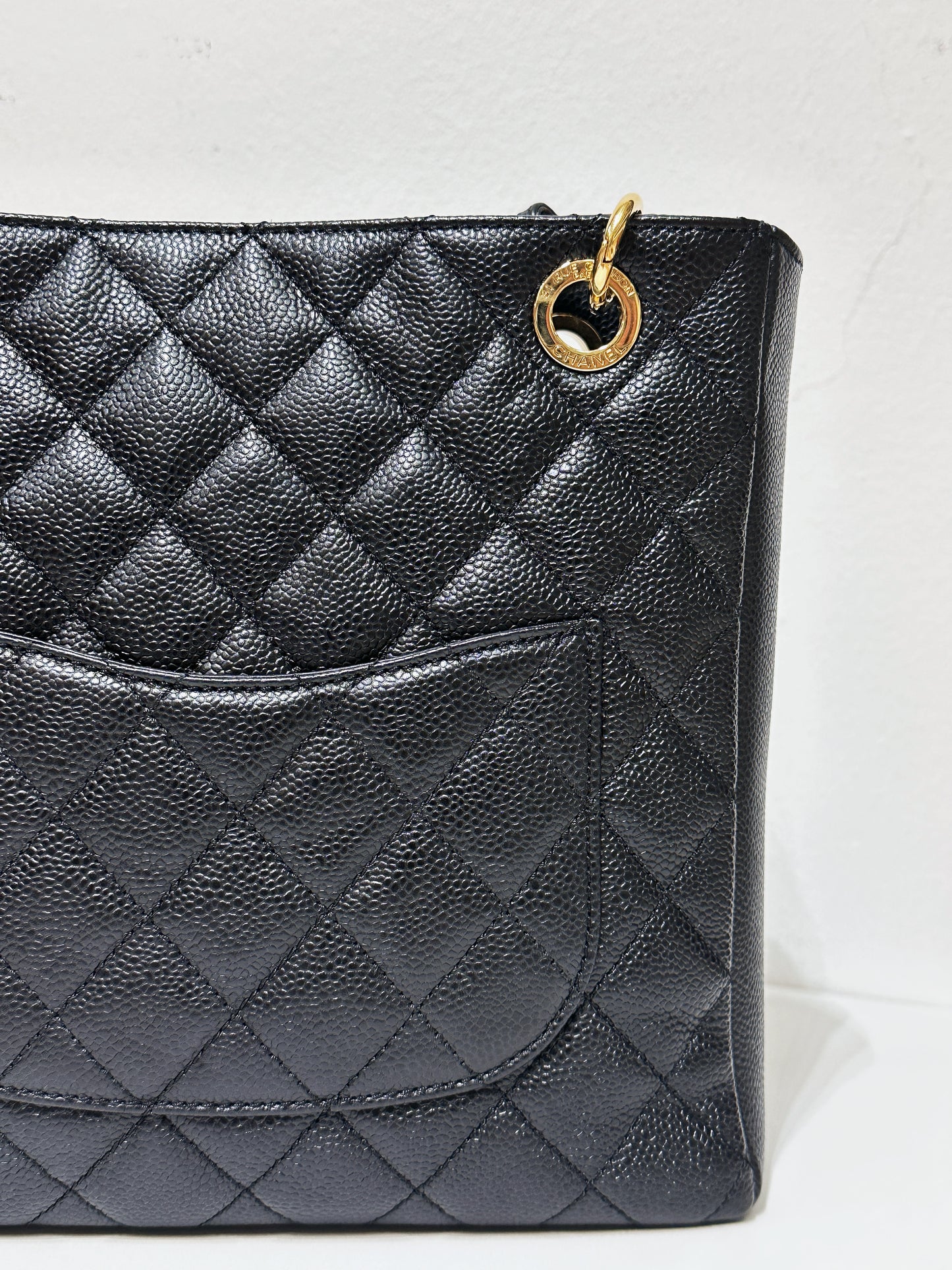Chanel Caviar Quilted Petit Shopping Tote PST Black GHW 1608 holo card