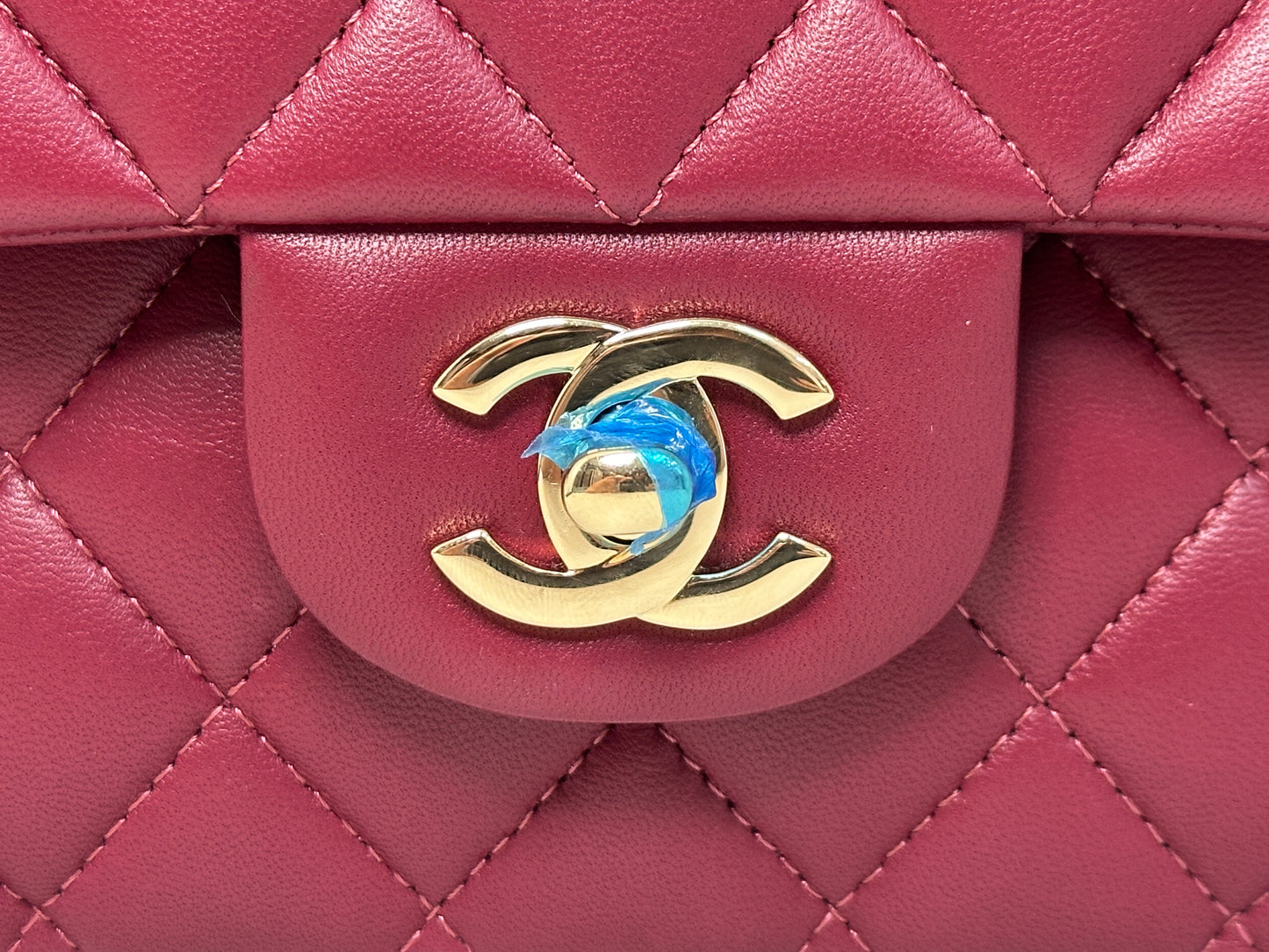 CHANEL MEDIUM 21A CLASSIC DOUBLE FLAP BAG LAMBSKIN DARK RED LGHW ULLK microchip