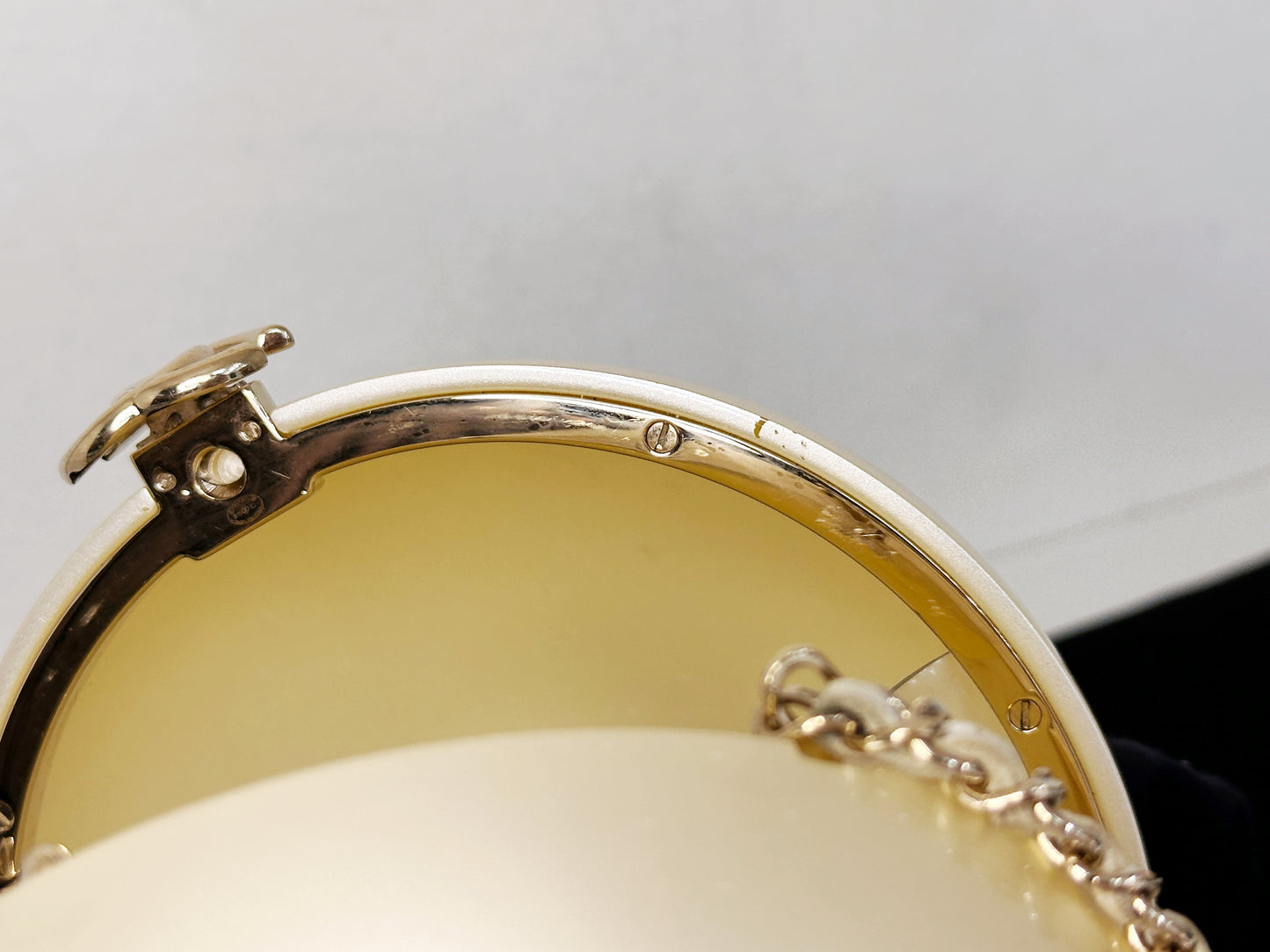 Chanel 15C Round Pearl Plexiglass Minaudiere