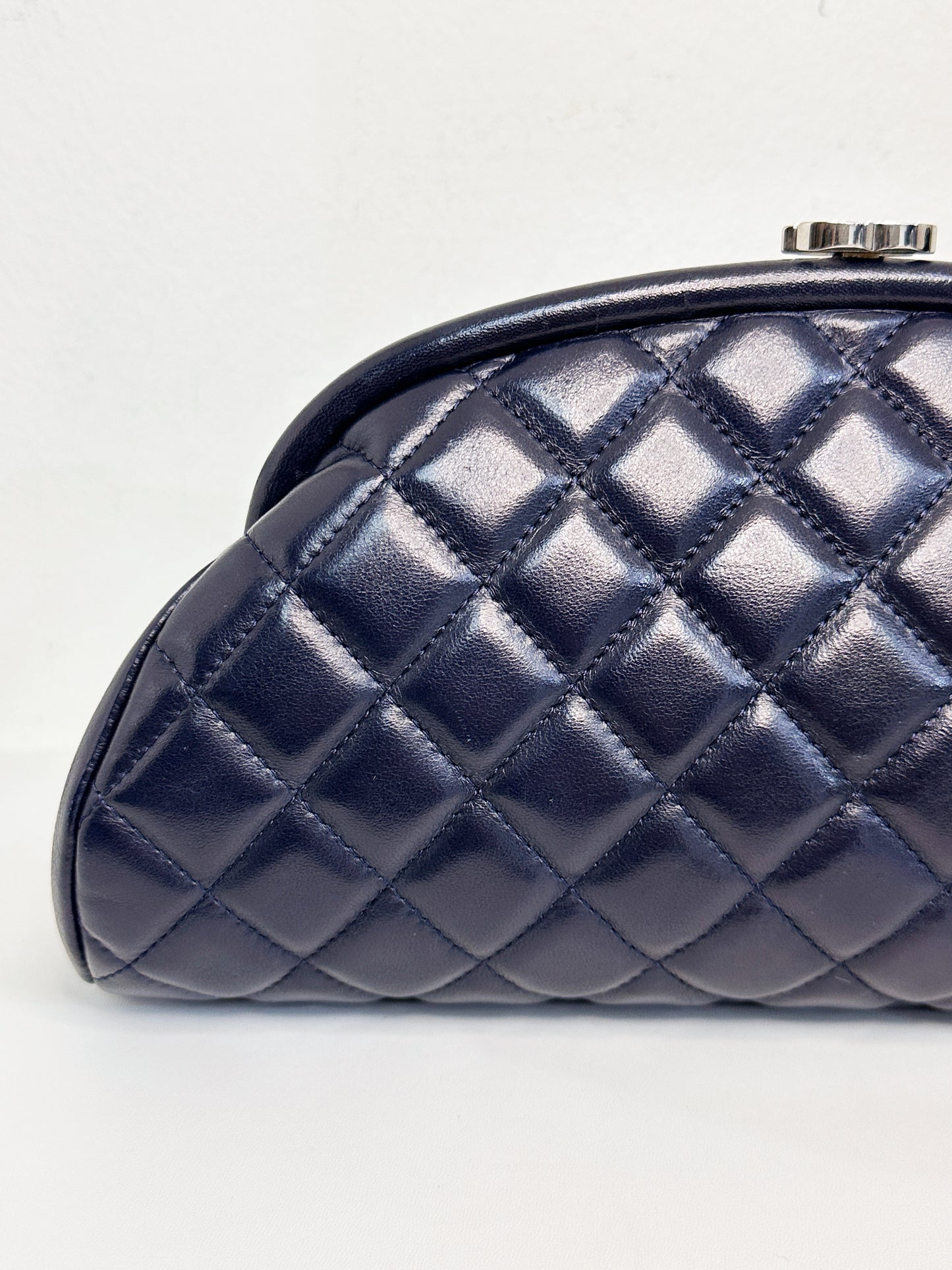 Chanel Quilted Timeless Kisslock Clutch Navy Blue Lambskin SHW 1890 holo card
