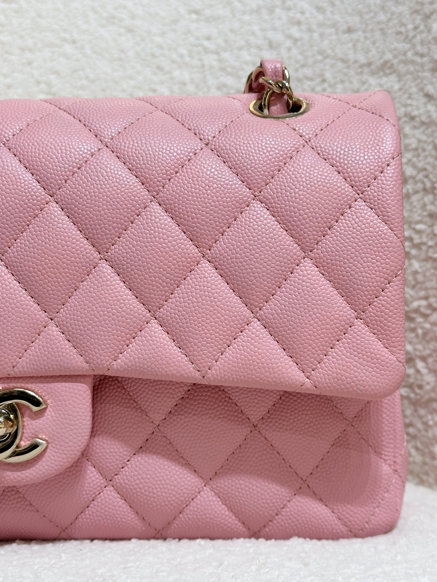 Chanel 22C Classic Quilted Medium Double Flap Bag Sakura Pink AKHX microchip