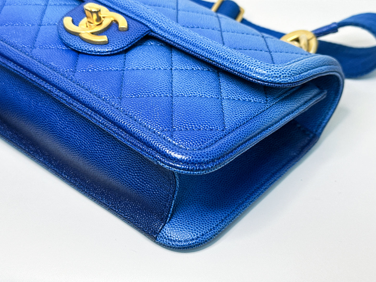 CHANEL Caviar Quilted Small Sunset On The Sea Flap Blue 2721 holo card
