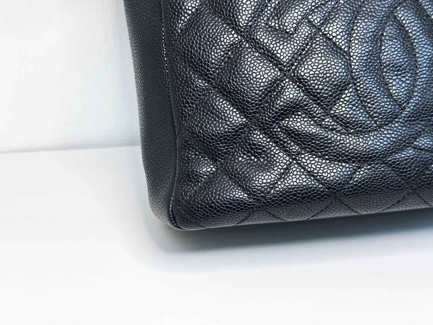 Chanel Caviar Quilted Petit Shopping Tote PST Black 1506 holo card