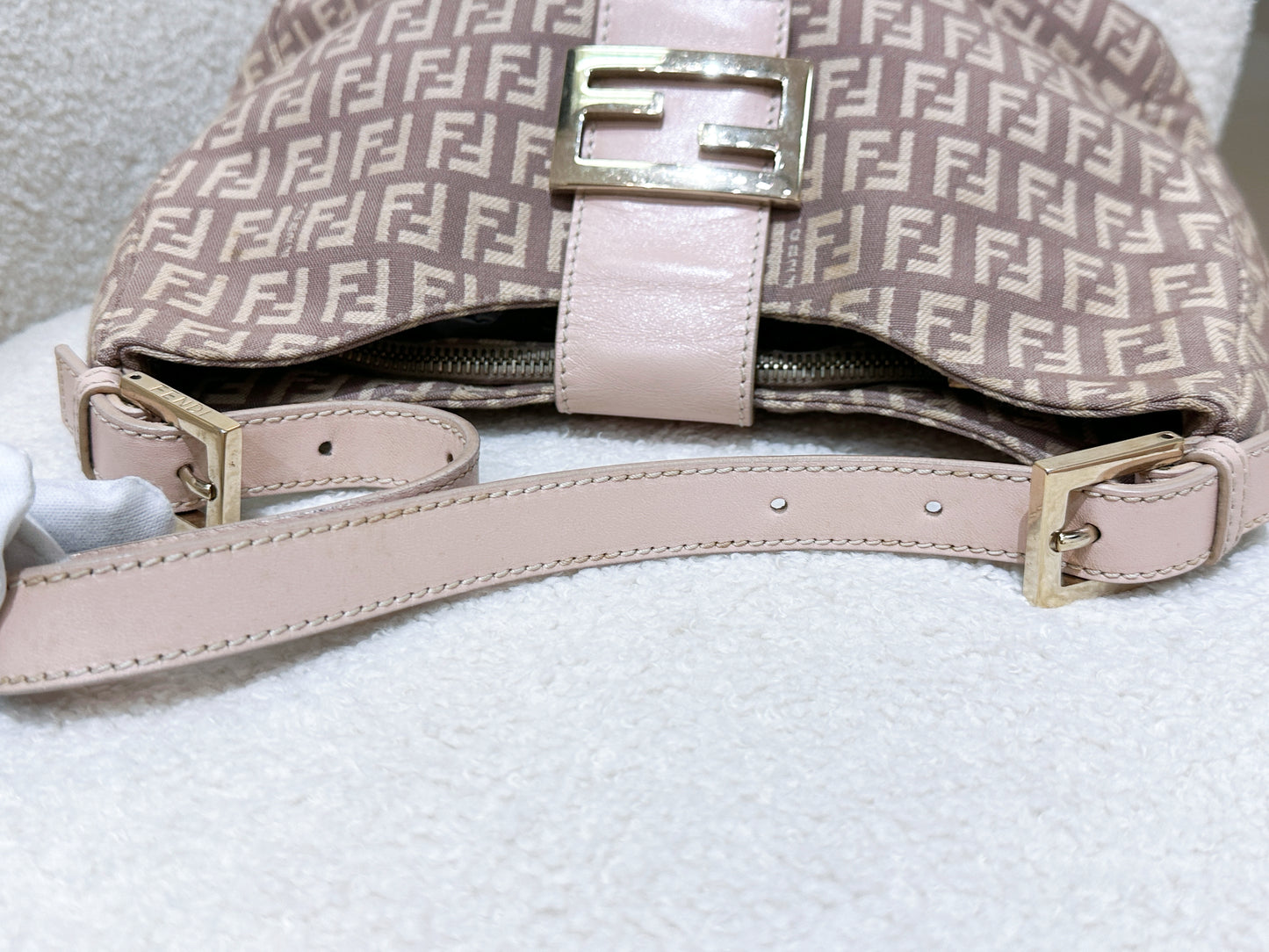 FENDI Zucchino Mamma Baguette Beige Shoulder Bag in Cipria