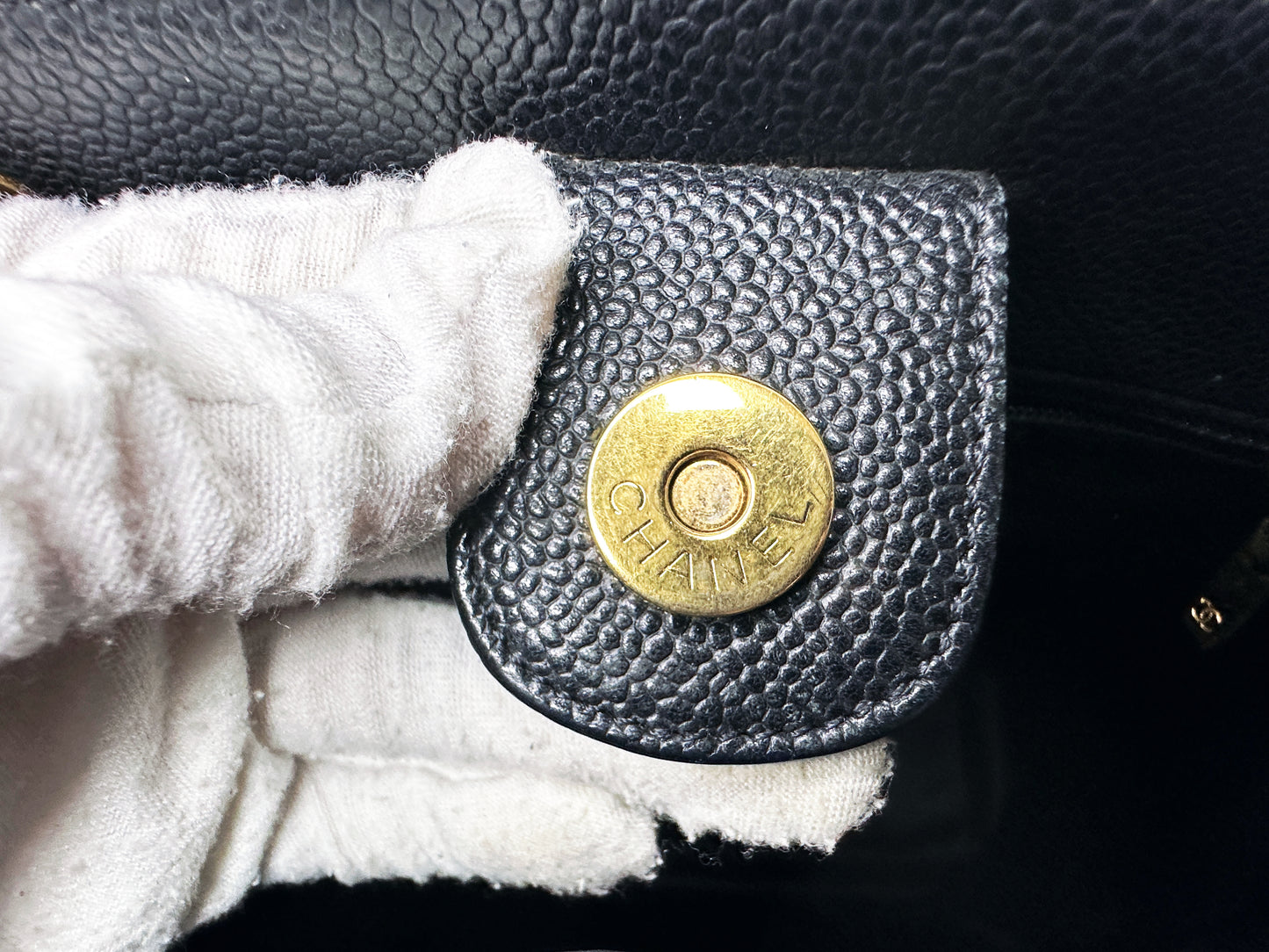 Chanel Caviar Quilted Petit Shopping Tote PST Black 1506 holo card