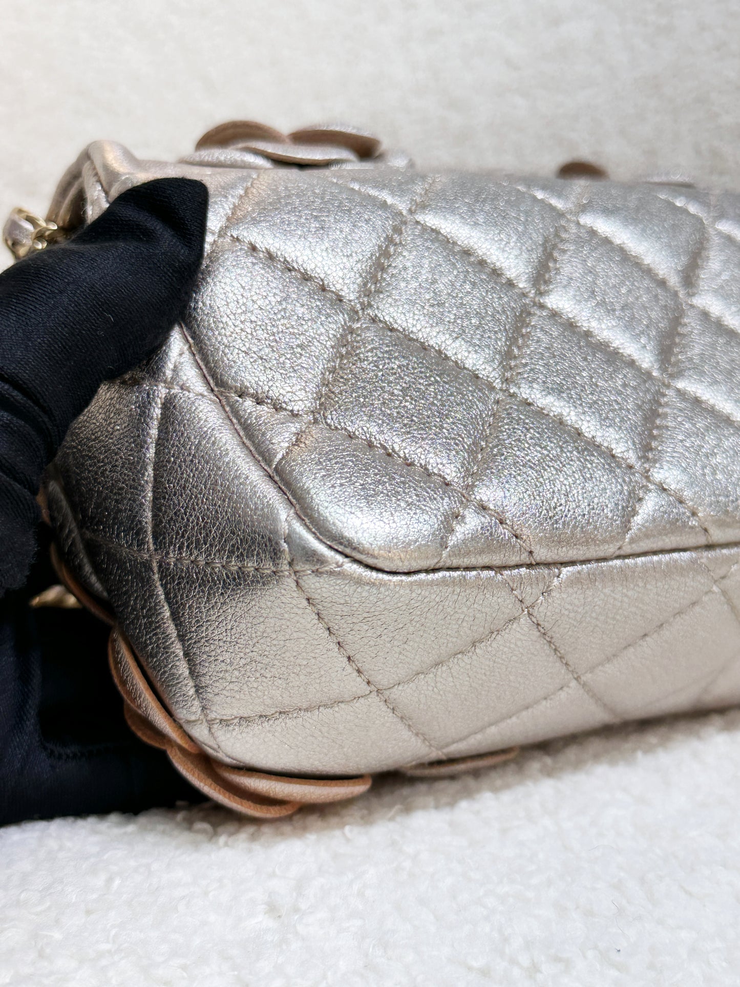 Chanel Camellia Mini Metallic Rose Gold/Pink Lambskin Gold Hardware 2487 holo card