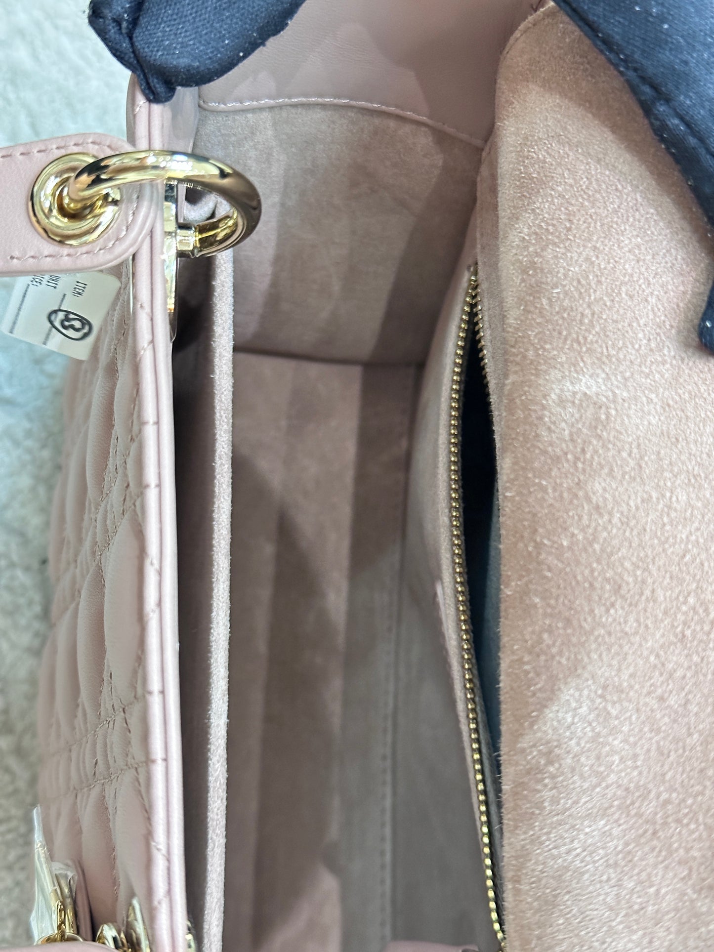 CHRISTIAN DIOR Lambskin Cannage Medium Lady Dior Fard