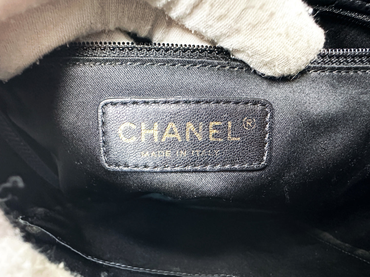 Chanel Caviar Quilted Petit Shopping Tote PST Black 1506 holo card
