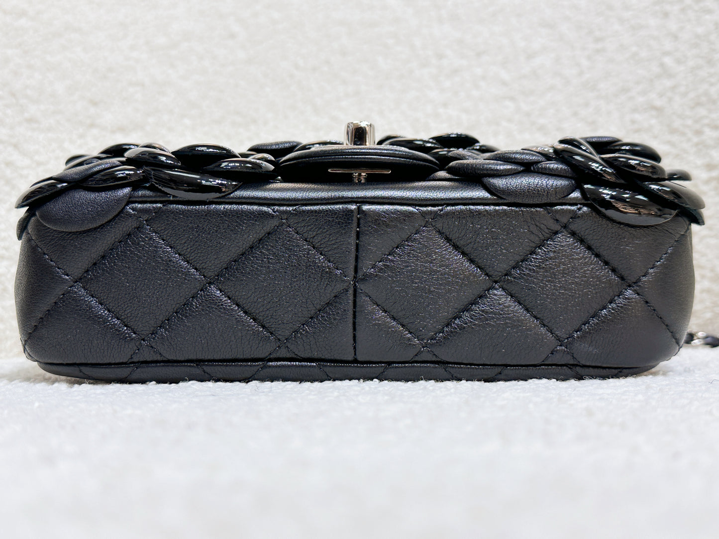 Chanel Camellia Lambskin Patent Around Flap Crossbody Bag Black 2246 holo card