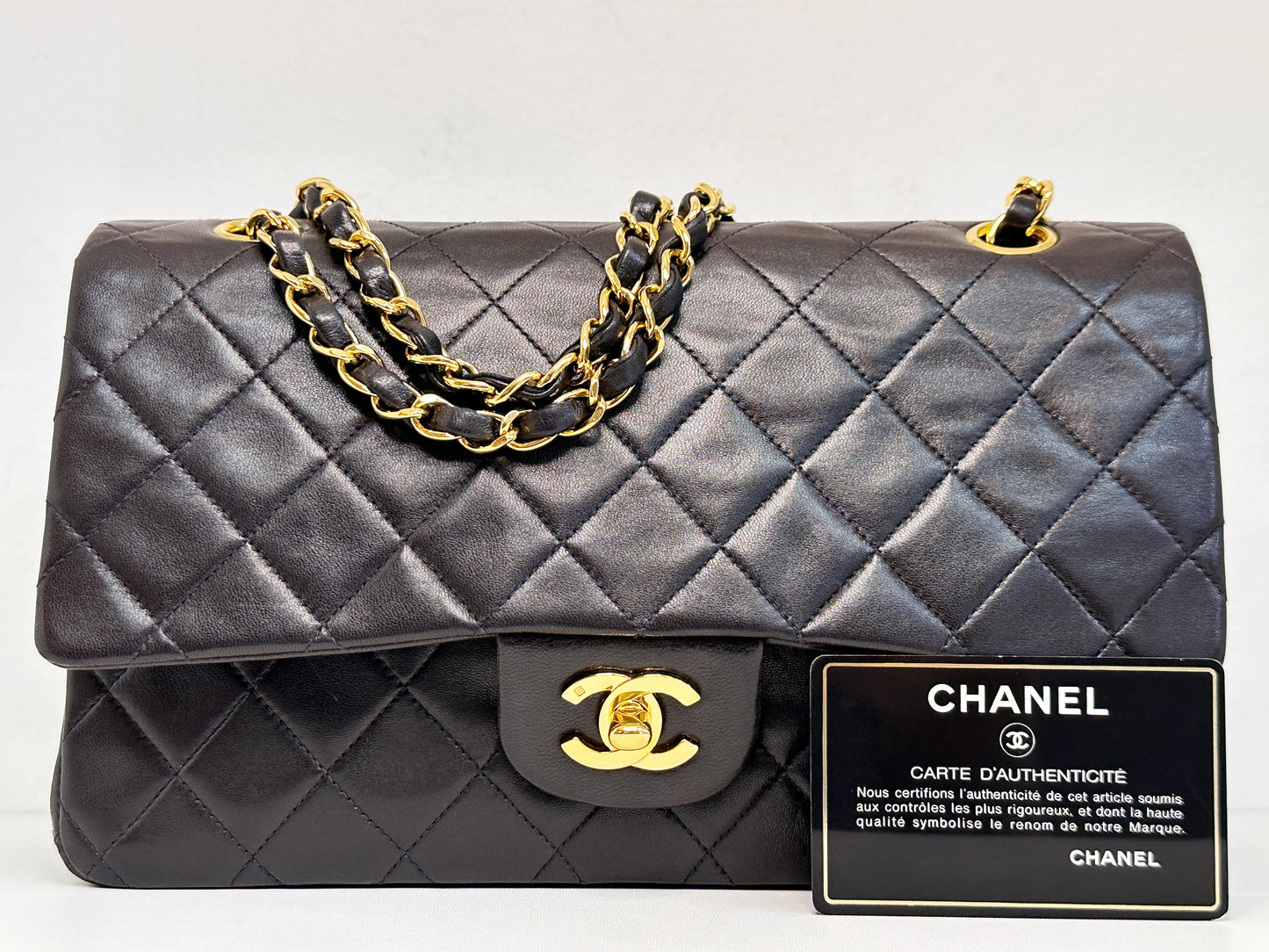 Chanel Vintage Black Quilted Lambskin Medium Classic Double Flap Bag 25 holo card