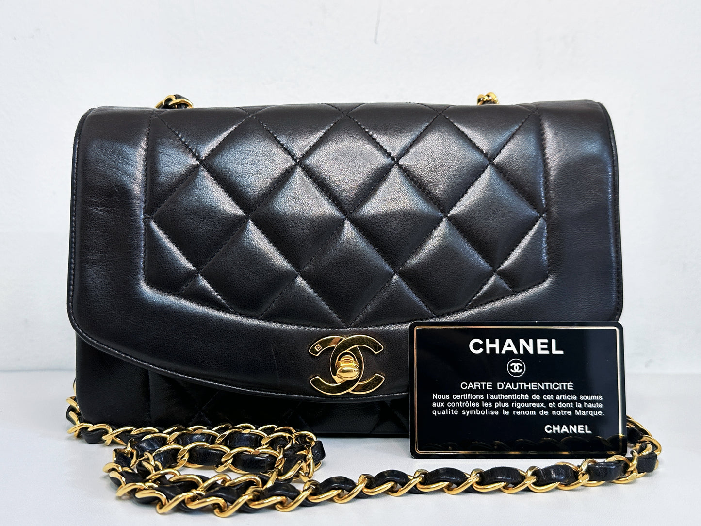 Chanel Vintage Quilted Diana Flap Bag Black Lambskin 25 holo card