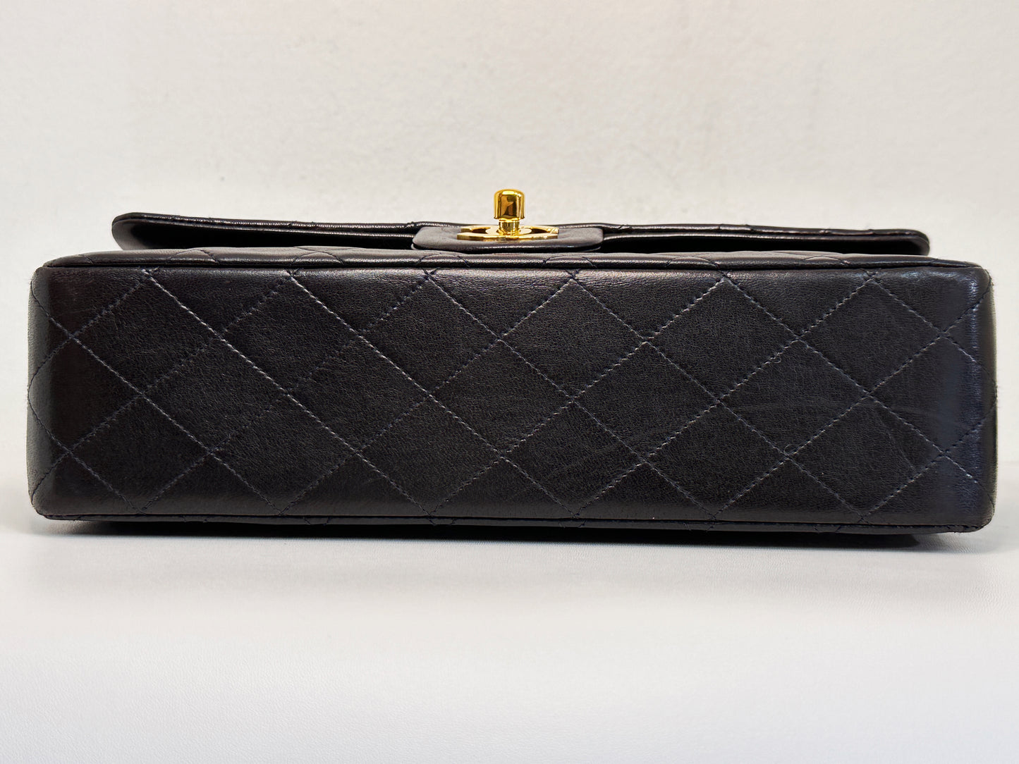 Chanel Vintage Black Quilted Lambskin Medium Classic Double Flap Bag 25 holo card