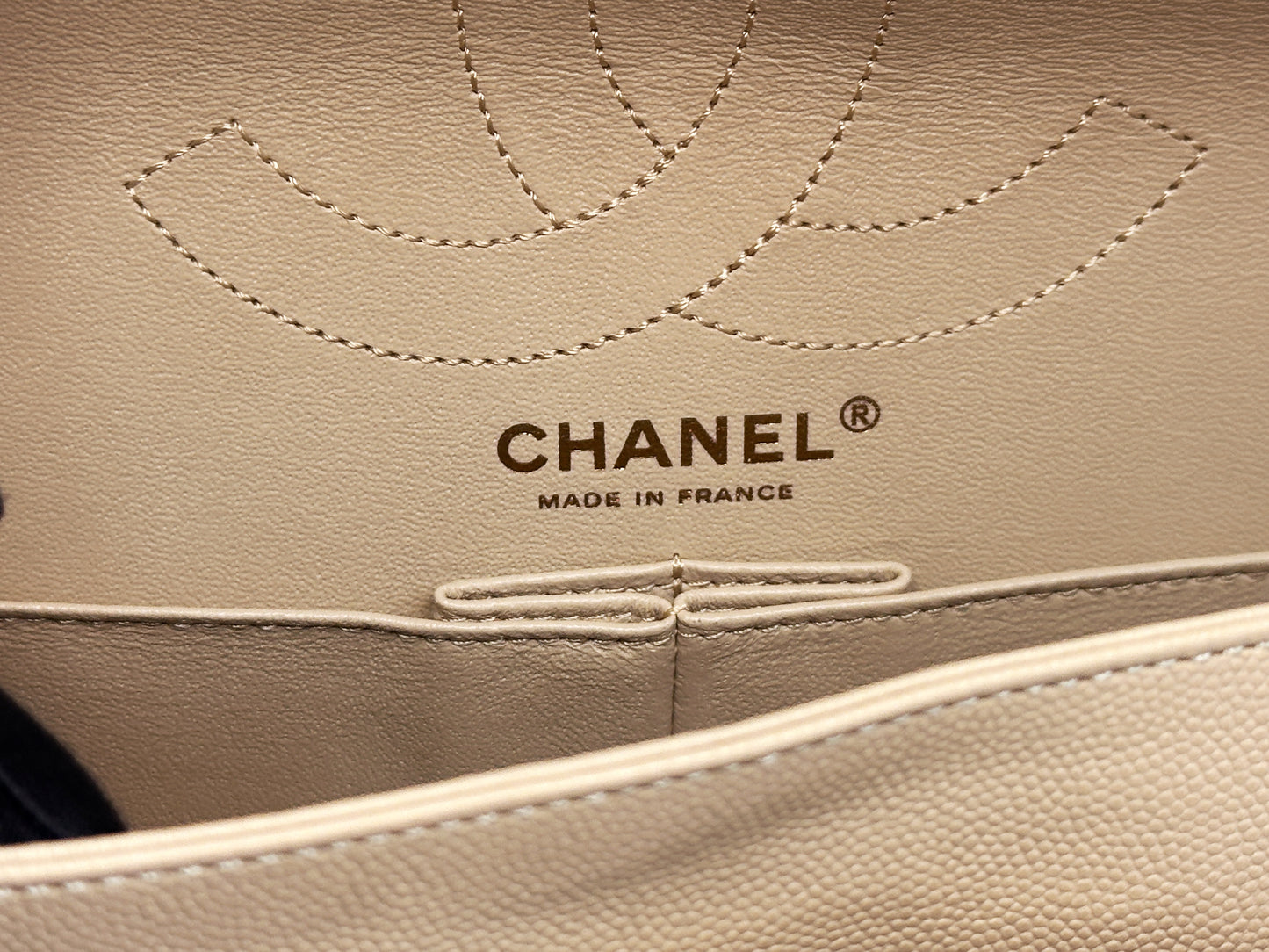 Chanel Classic Quilted Caviar 2.55 Reissue Flap Bag Beige 226 2353 holo card